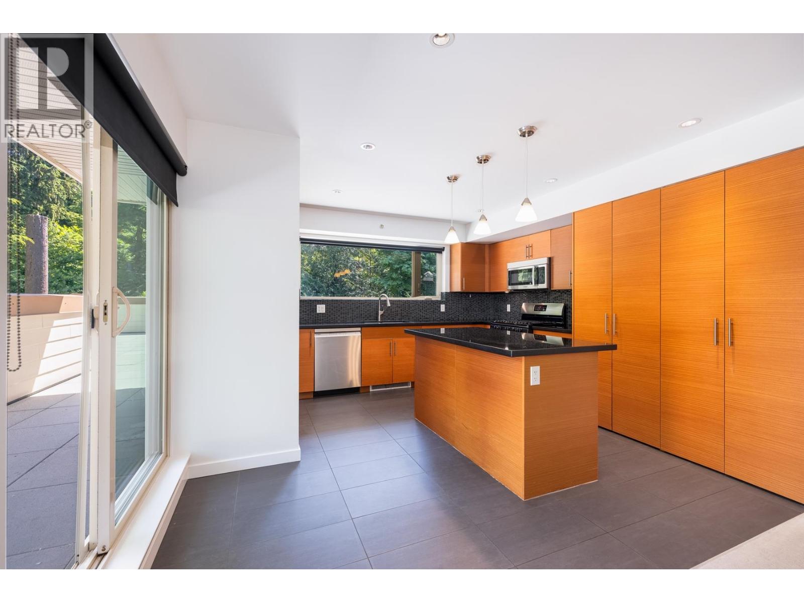 PH2 2832 CAPILANO ROAD, North Vancouver