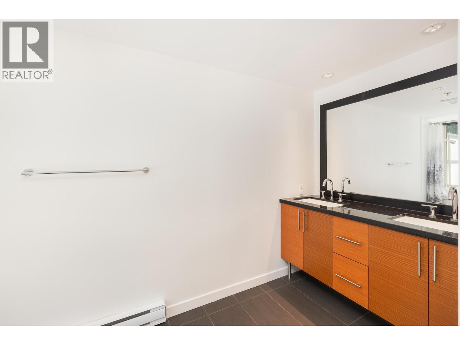PH2 2832 CAPILANO ROAD, North Vancouver