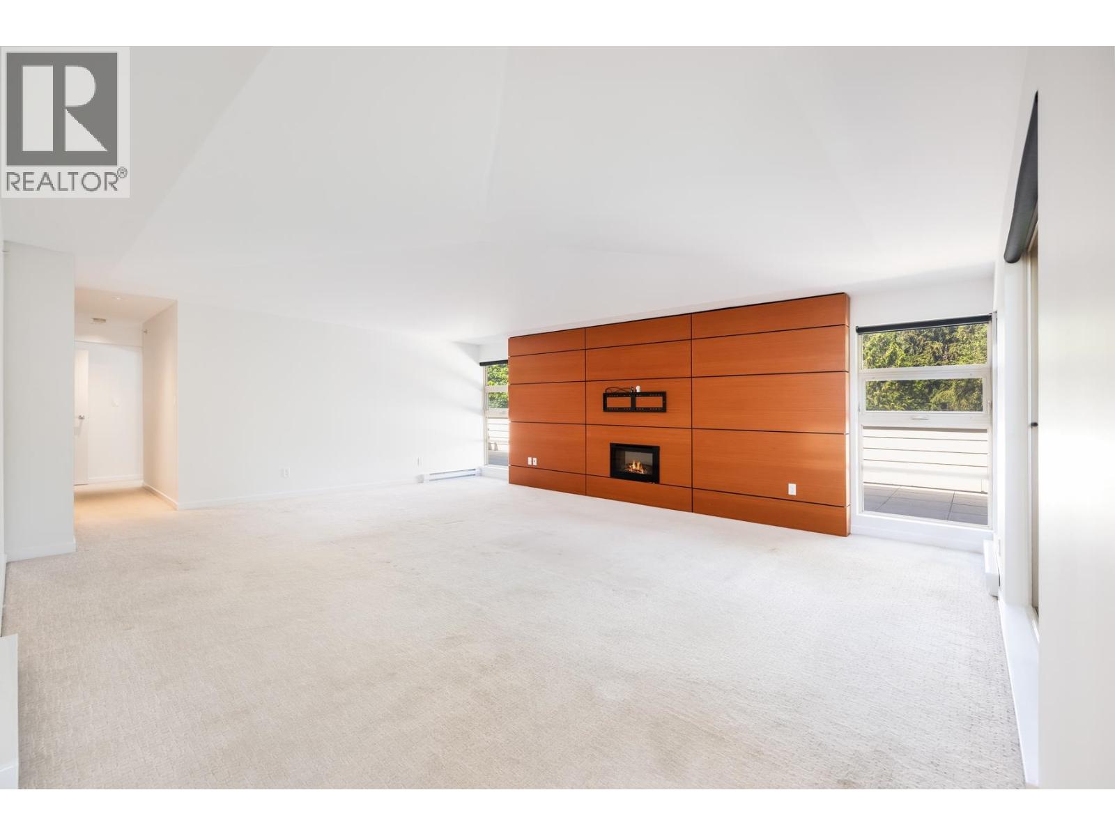 PH2 2832 CAPILANO ROAD, North Vancouver