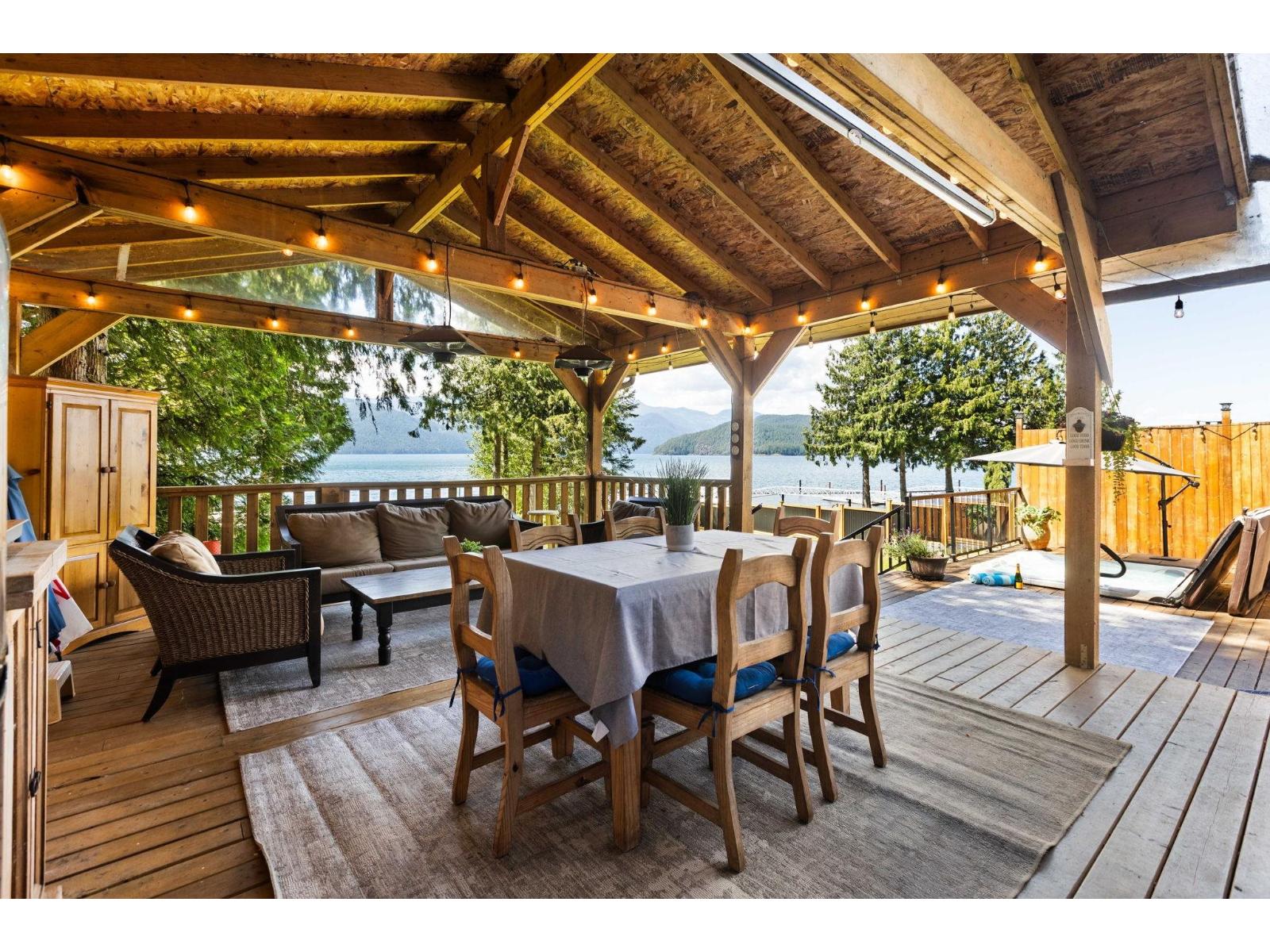 6535 ROCKWELL DRIVE, Harrison Lake, Harrison Hot Springs