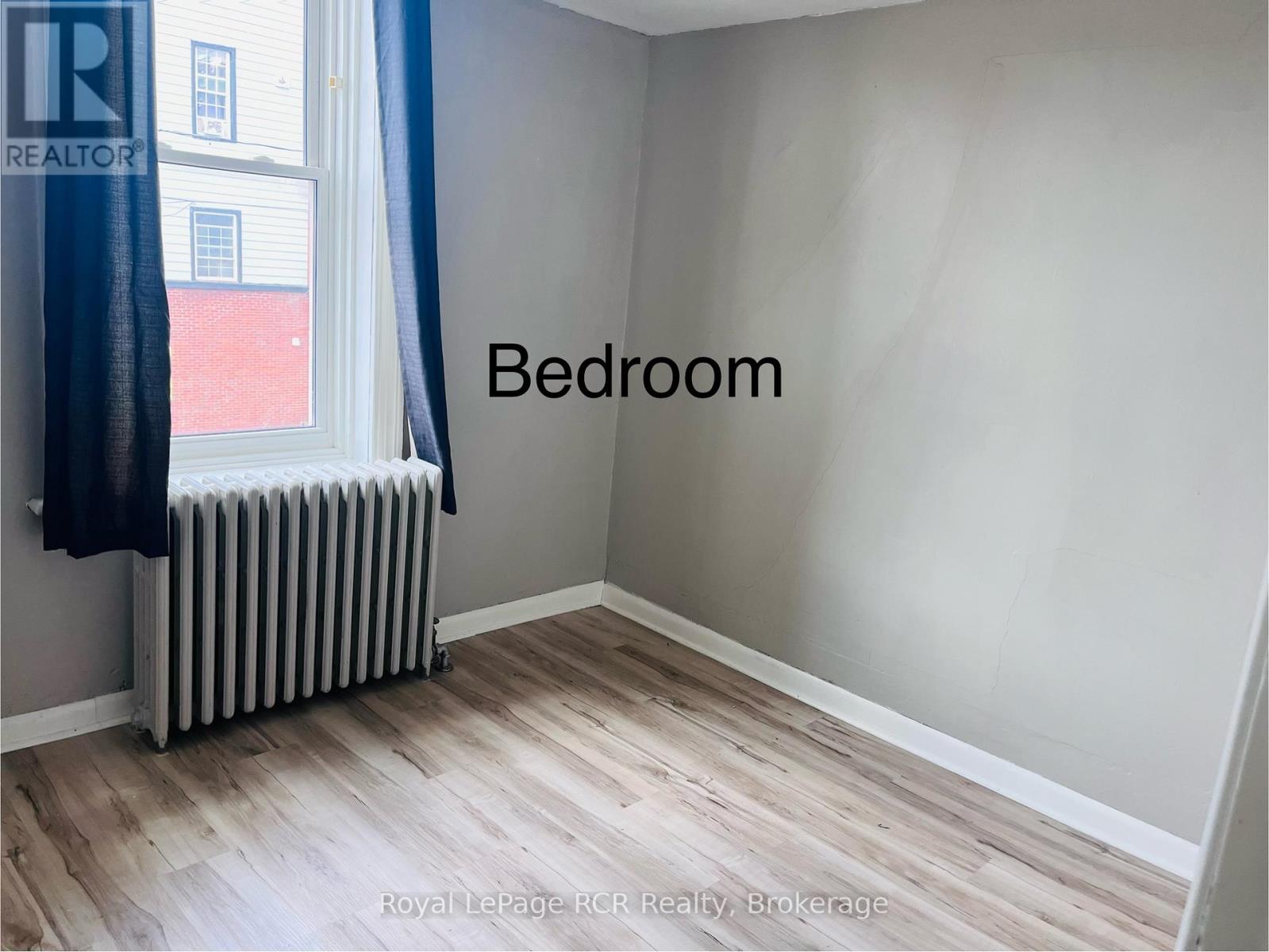 105 GARAFRAXA STREET S - 14