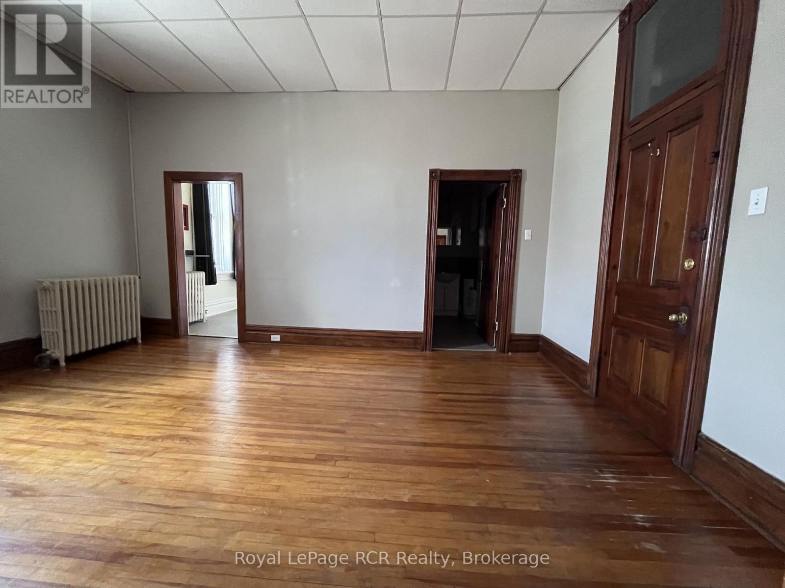 105 GARAFRAXA STREET S - 20