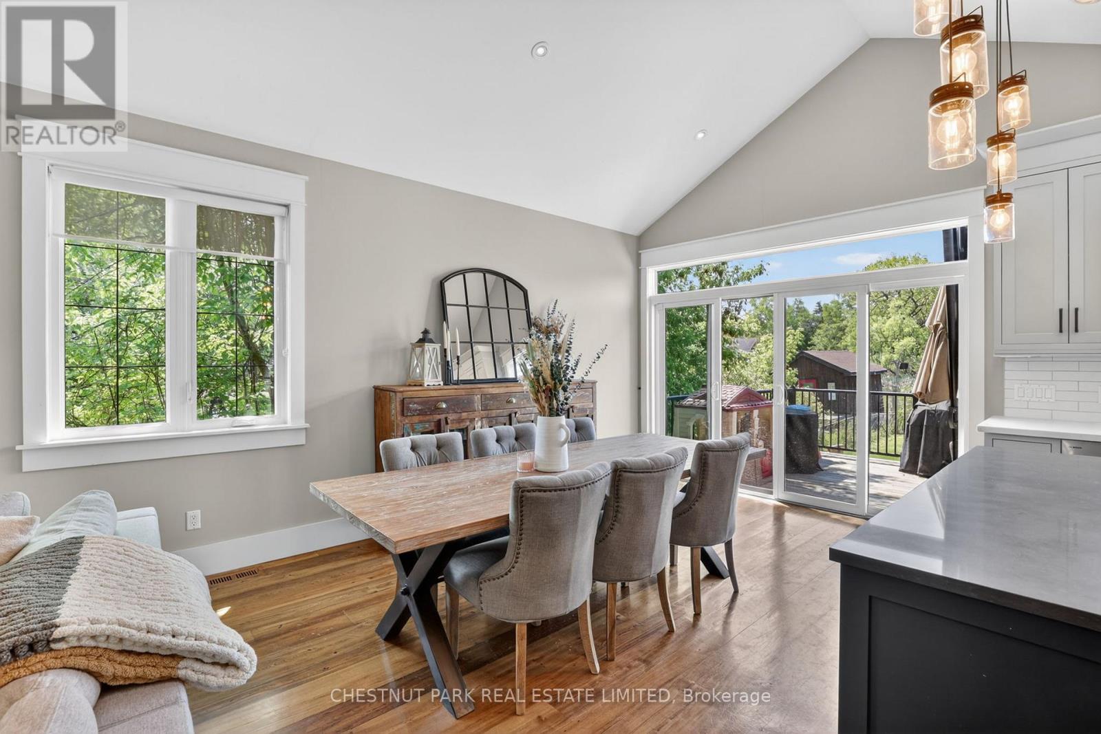 153 RIVEREDGE DRIVE - 13