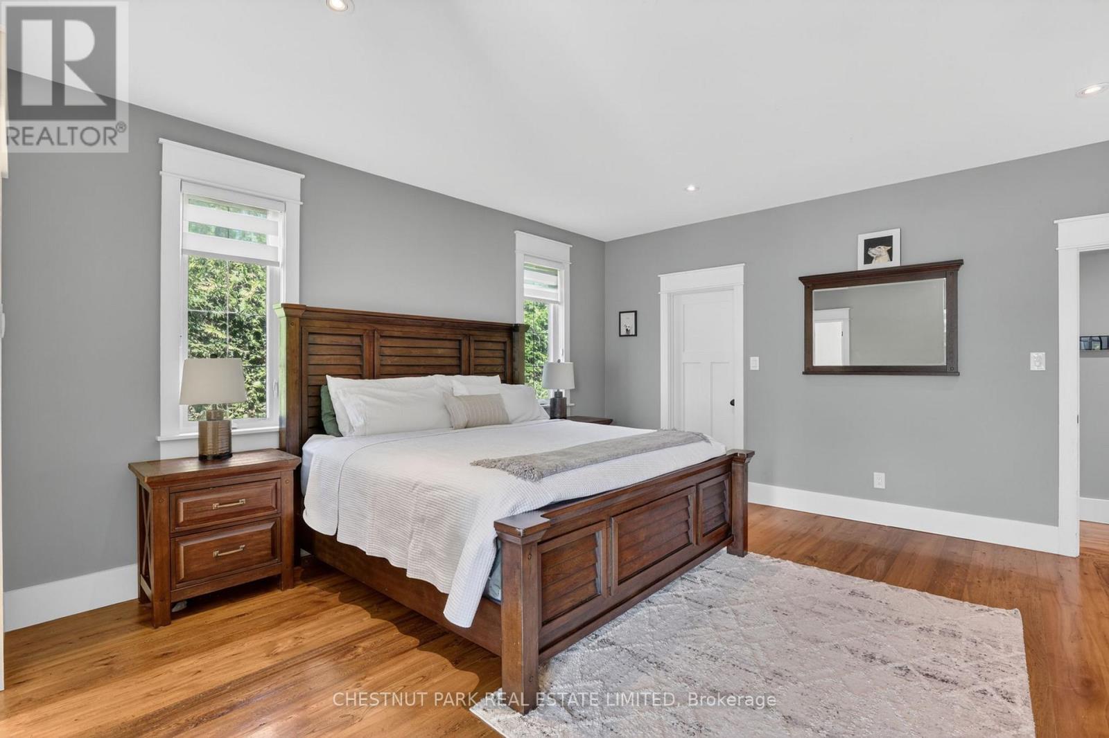 153 RIVEREDGE DRIVE - 17