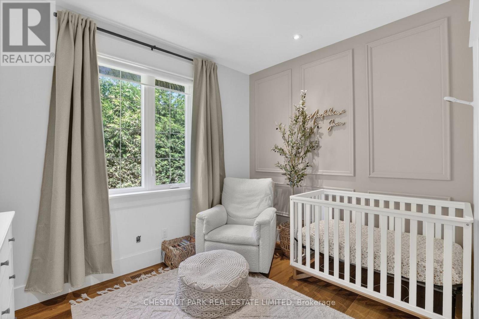 153 RIVEREDGE DRIVE - 22
