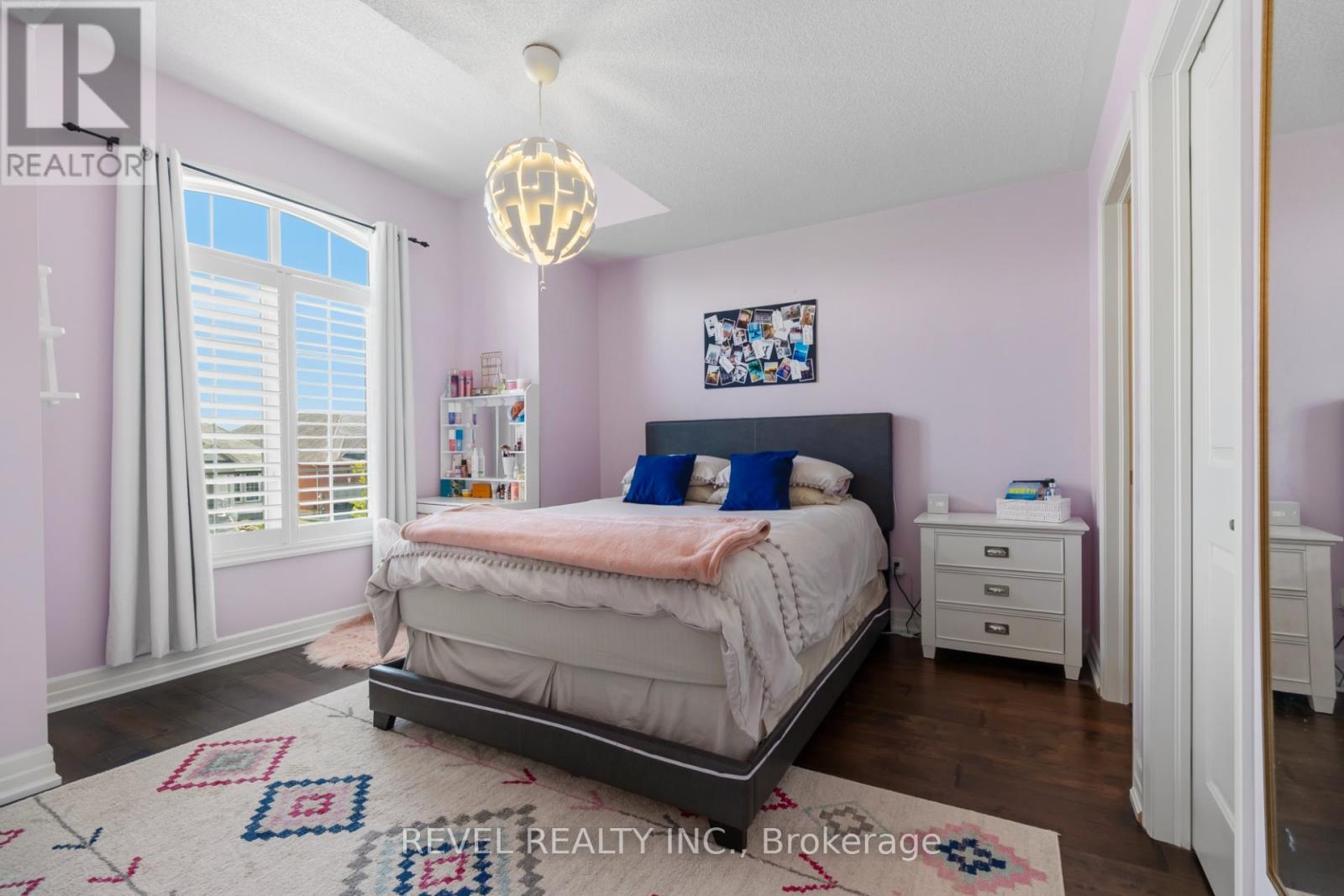 74 MOUNT CRESCENT - 25