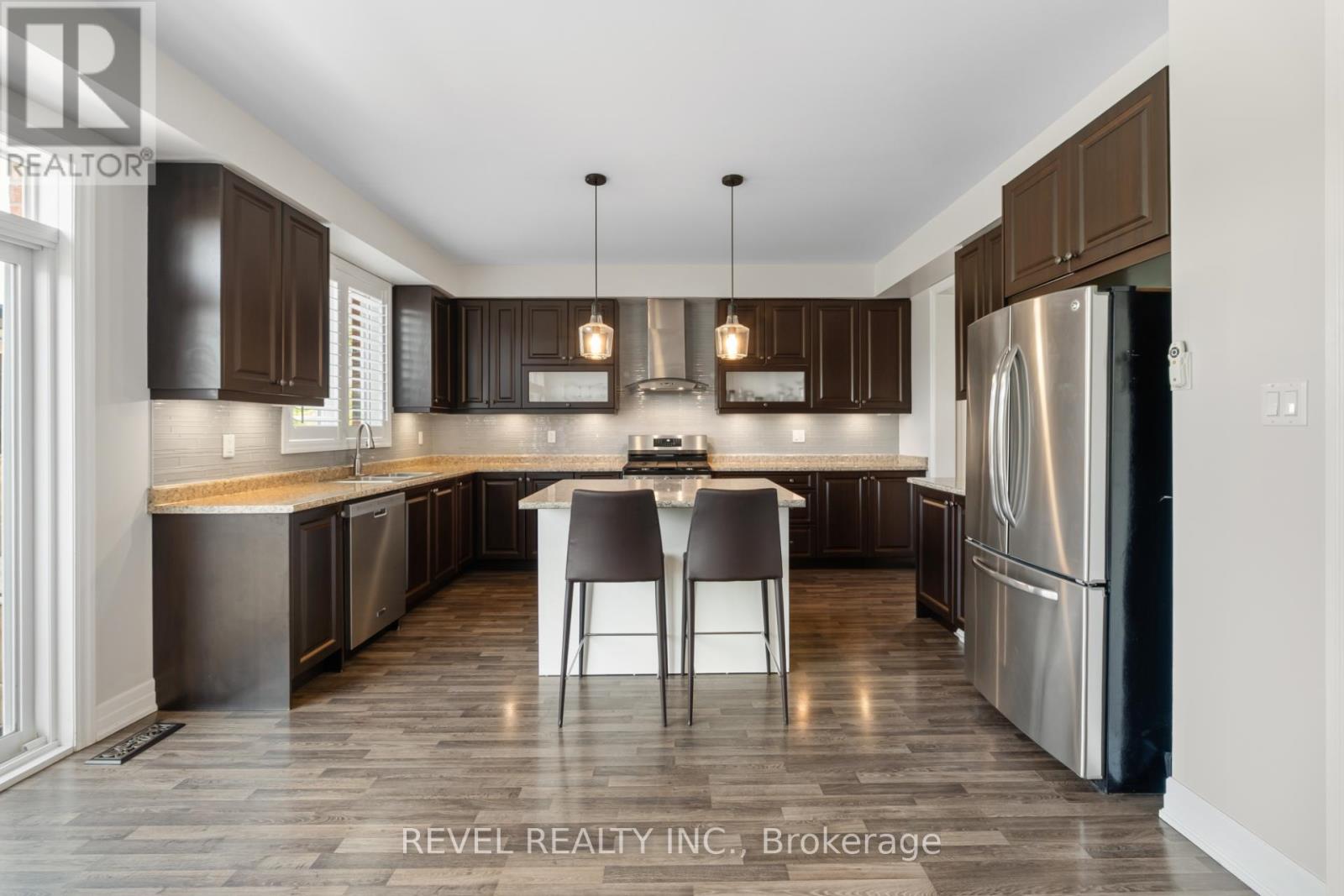 74 MOUNT CRESCENT - 6