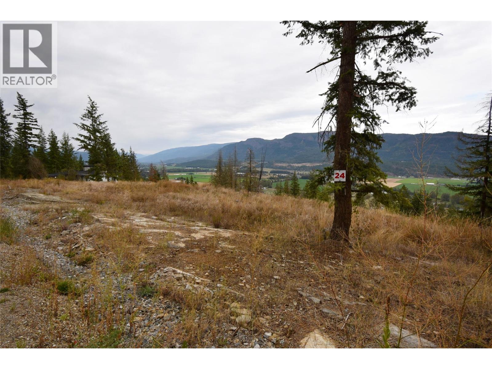  312 Oxbow Place, Enderby