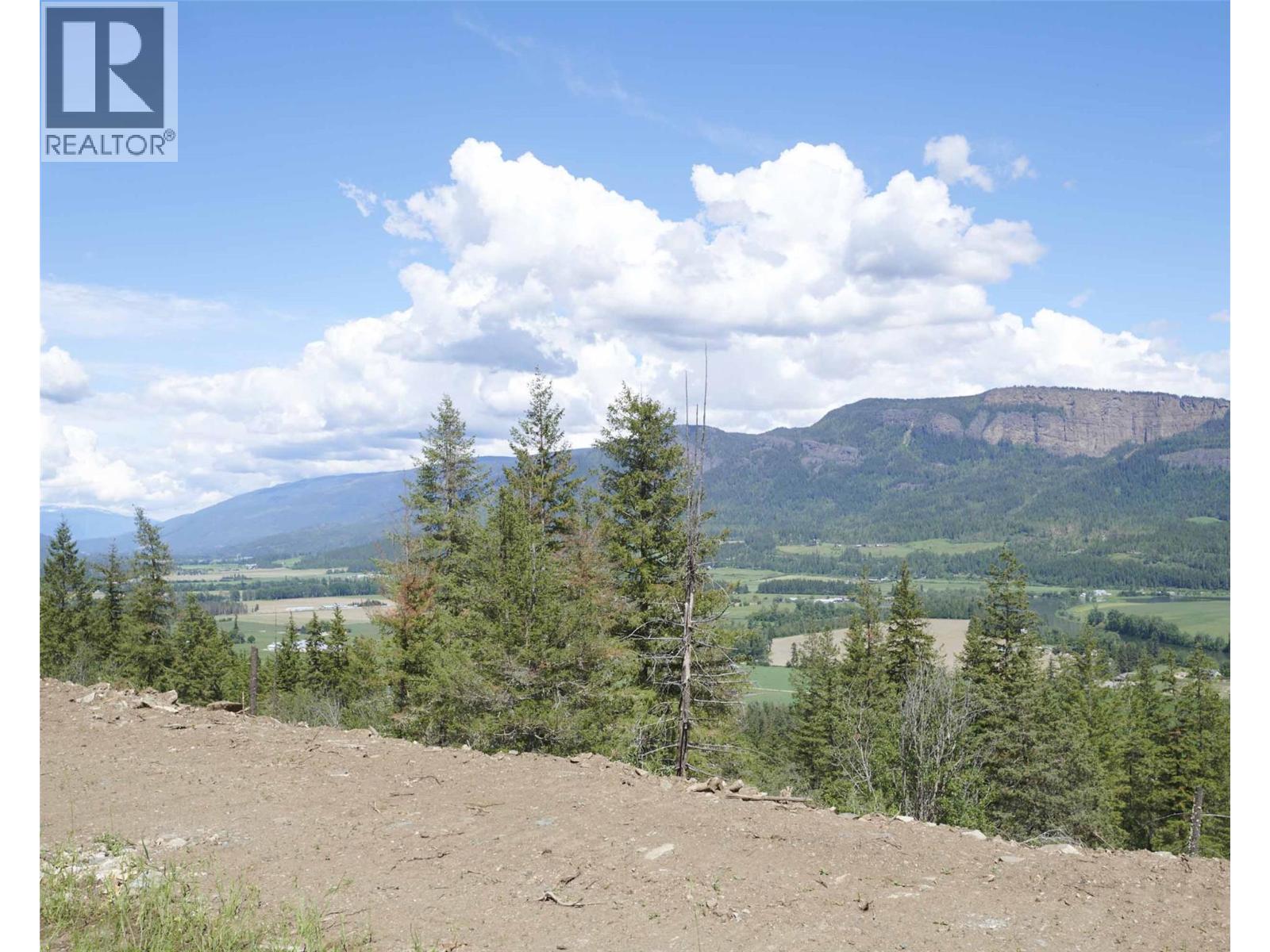  321 Oxbow Place, Enderby