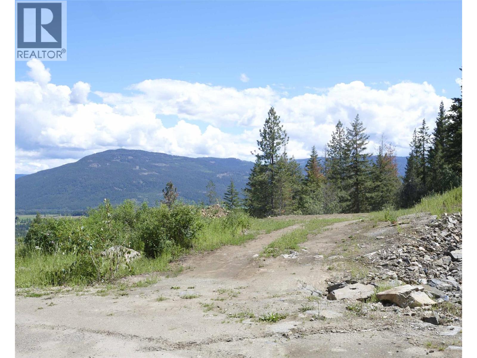  321 Oxbow Place, Enderby