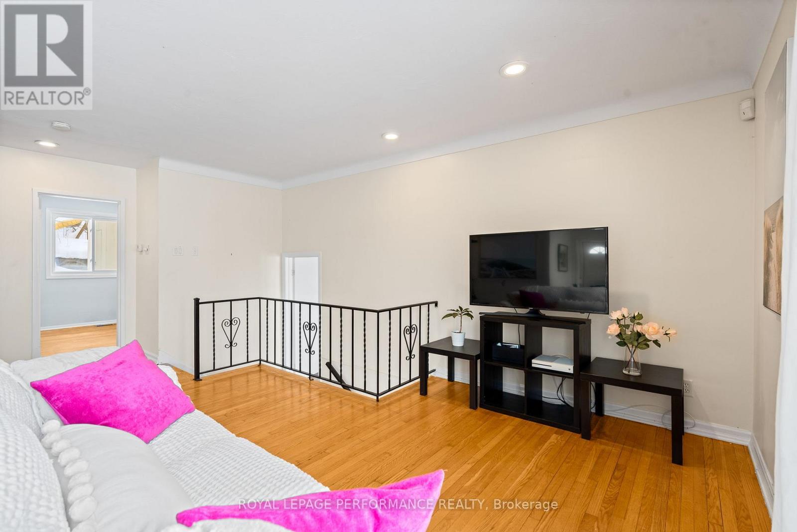 1430 EDGECLIFFE AVENUE - 4