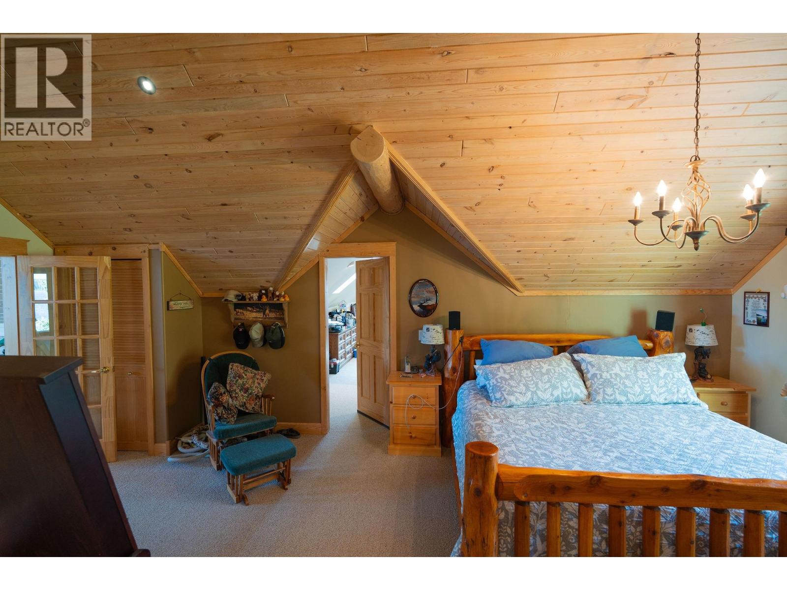 3754 HORSEFLY ROAD - 15