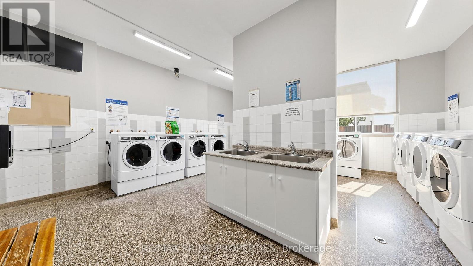 #1404 1455 LAWRENCE AVENUE W - 33
