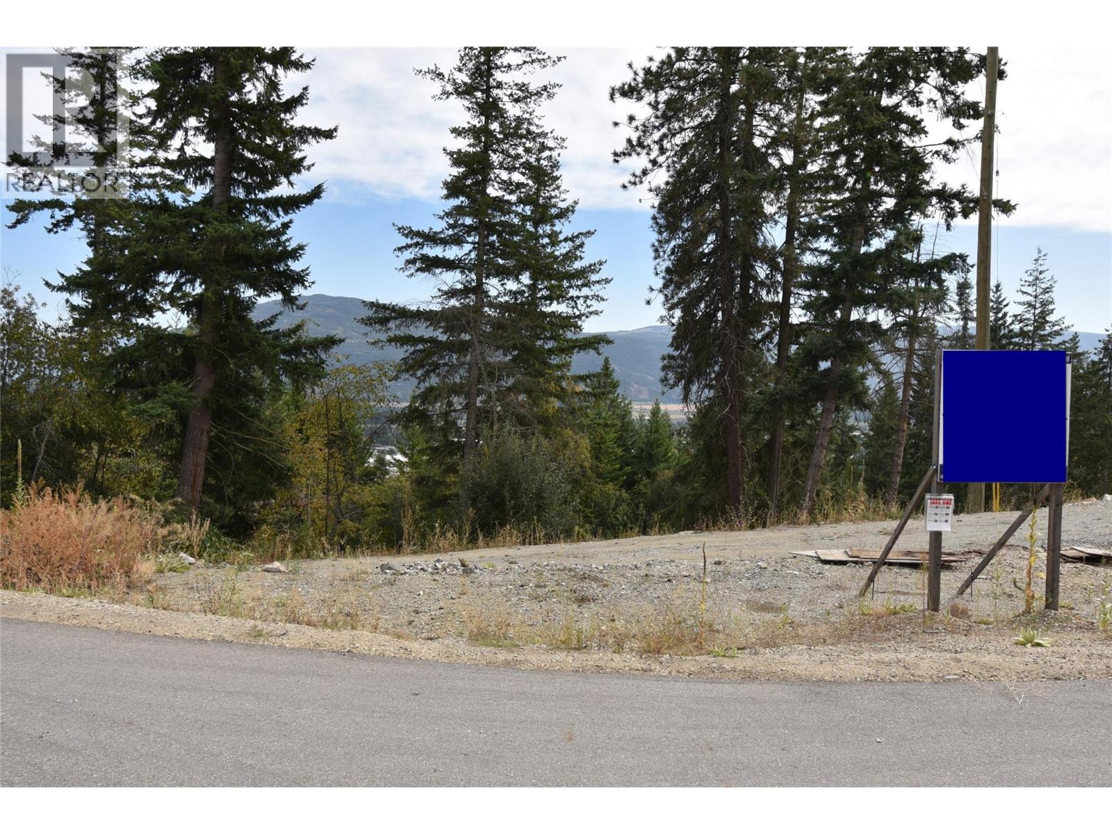  207 Crooked Pine Road, Enderby