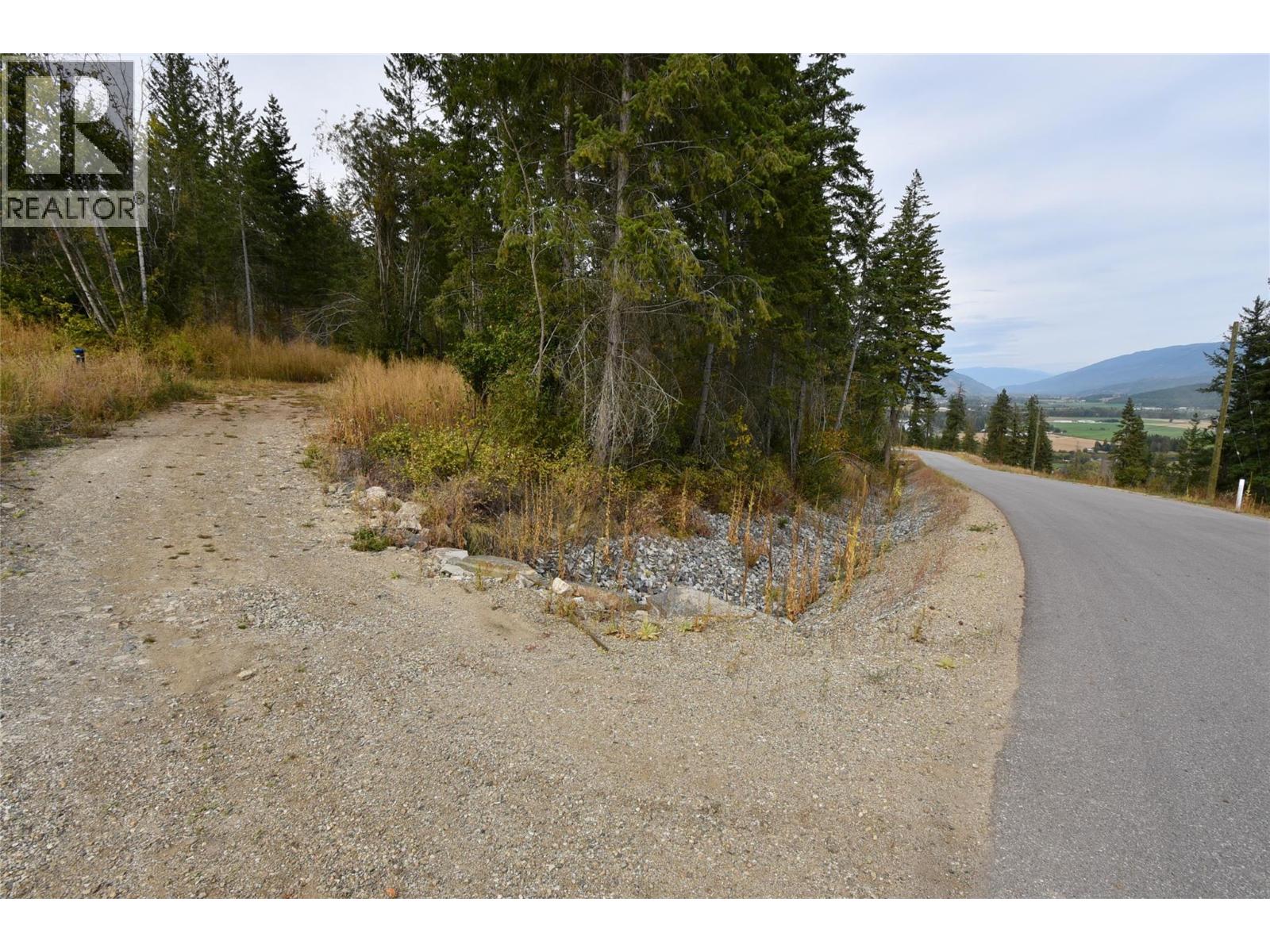  219 Crooked Pine Road, Enderby