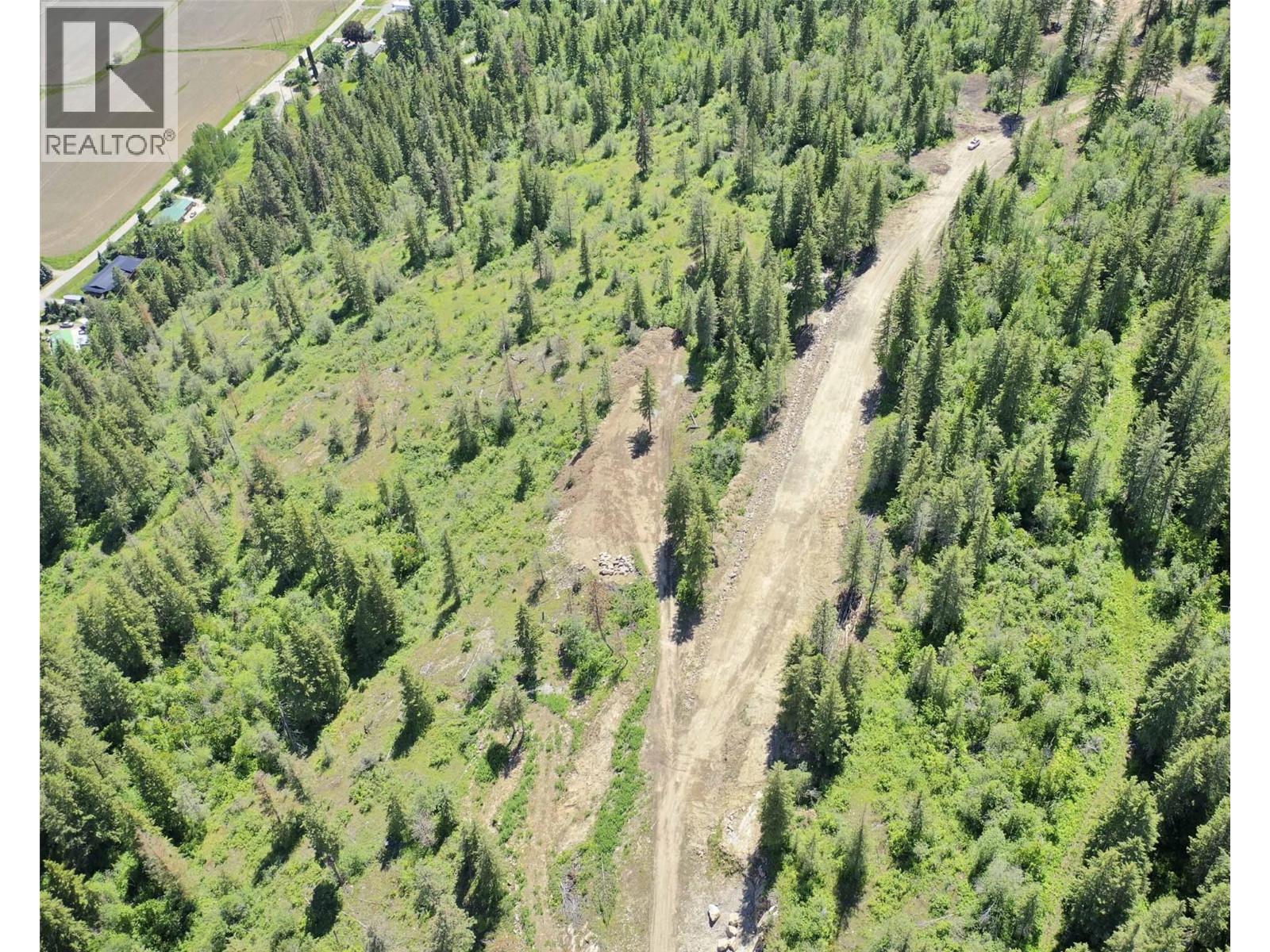  246 Crooked Pine Road, Enderby