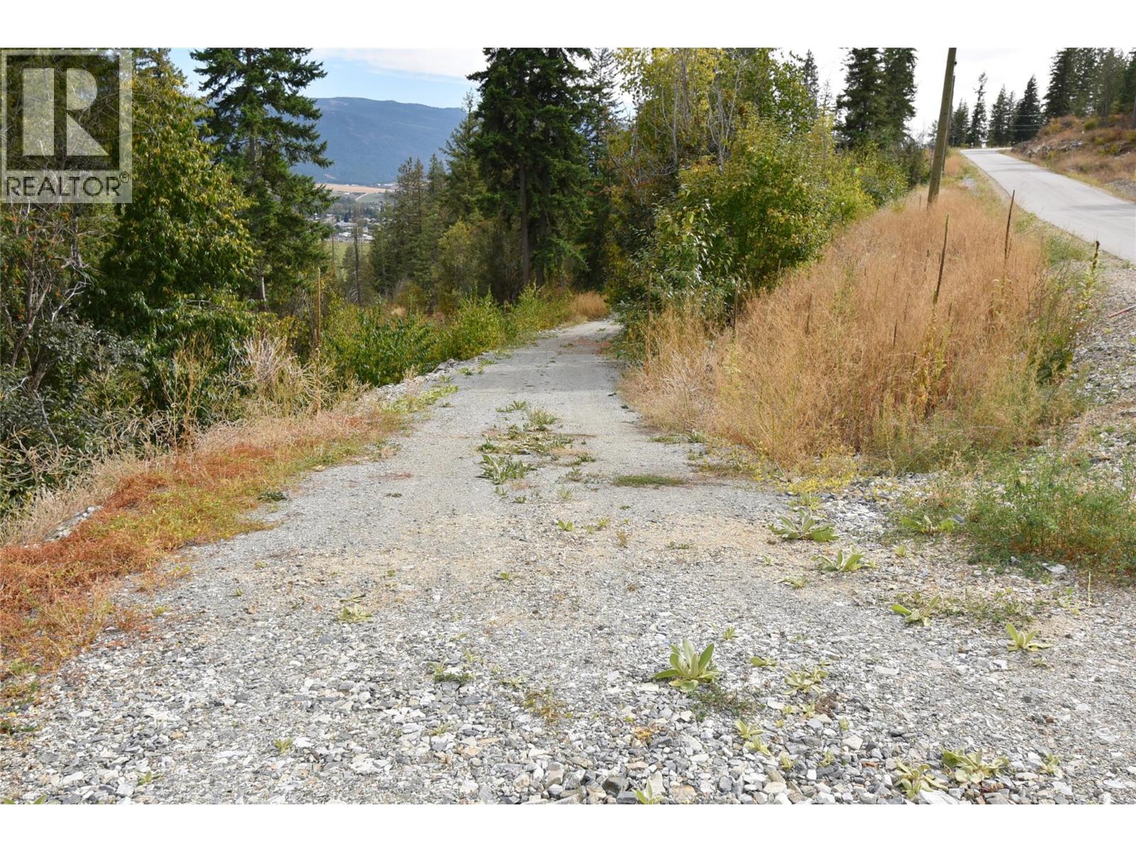  249 Crooked Pine Road, Enderby