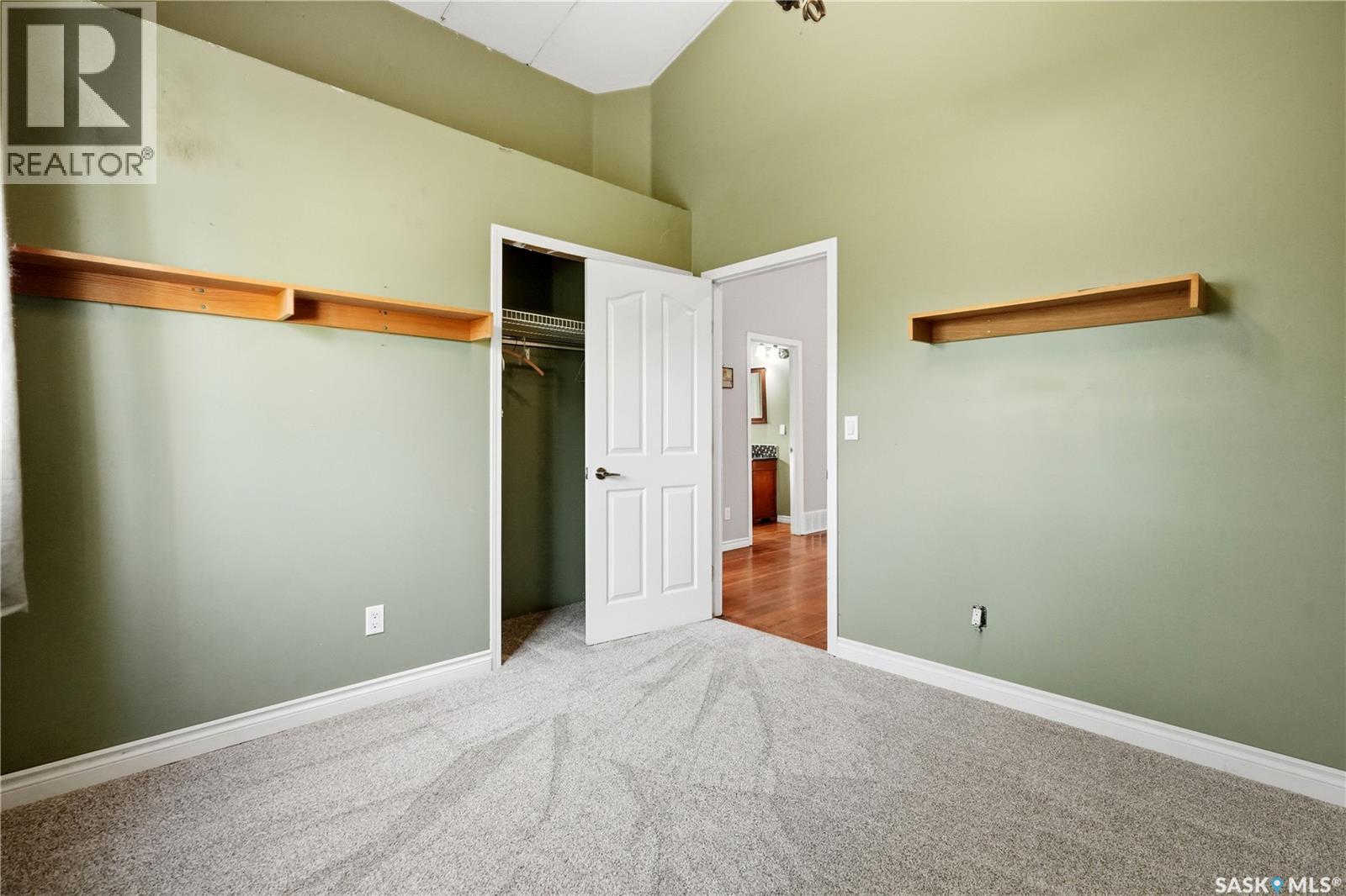 242 Woodlawn AVENUE - 26