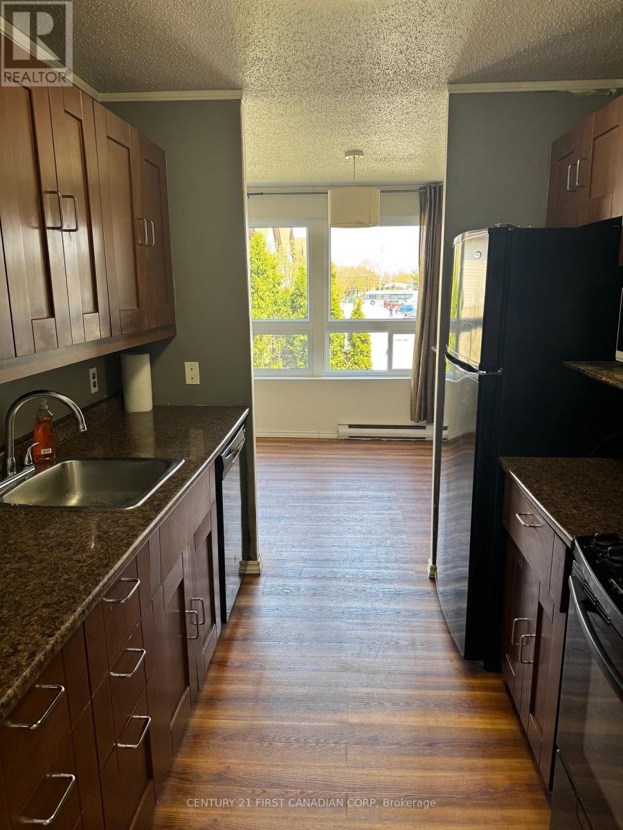 #212 1447 HURON STREET - 8