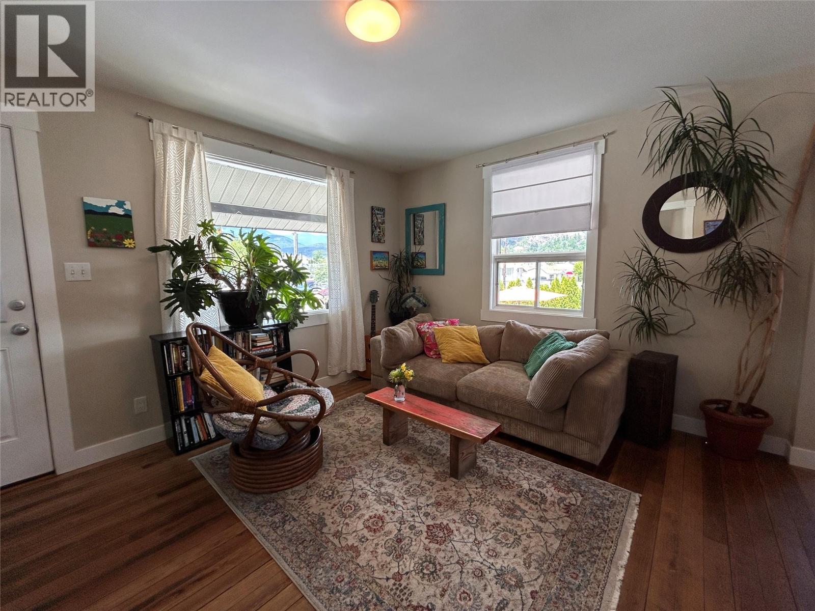 1350 Main Street - 11