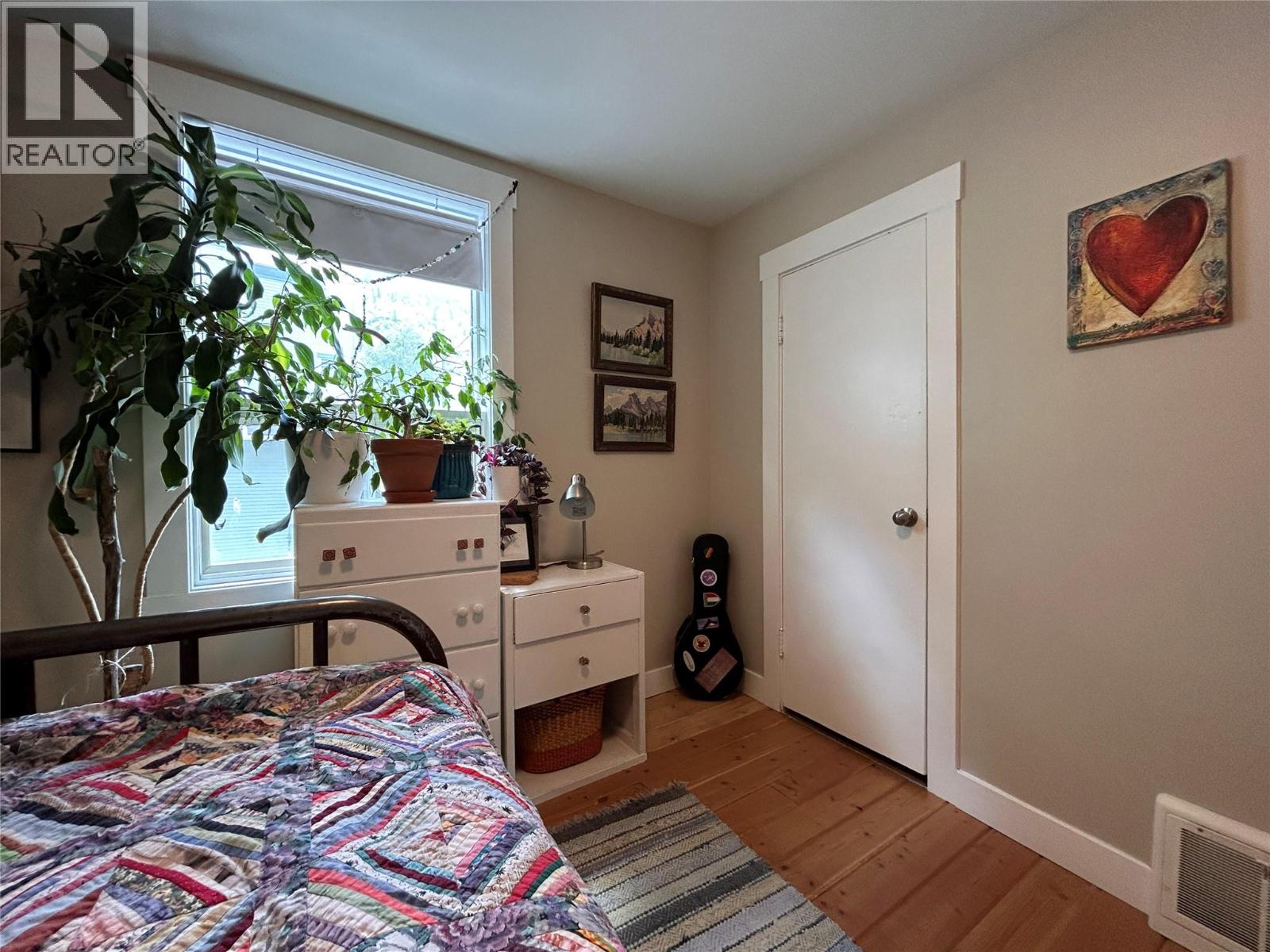 1350 Main Street - 22