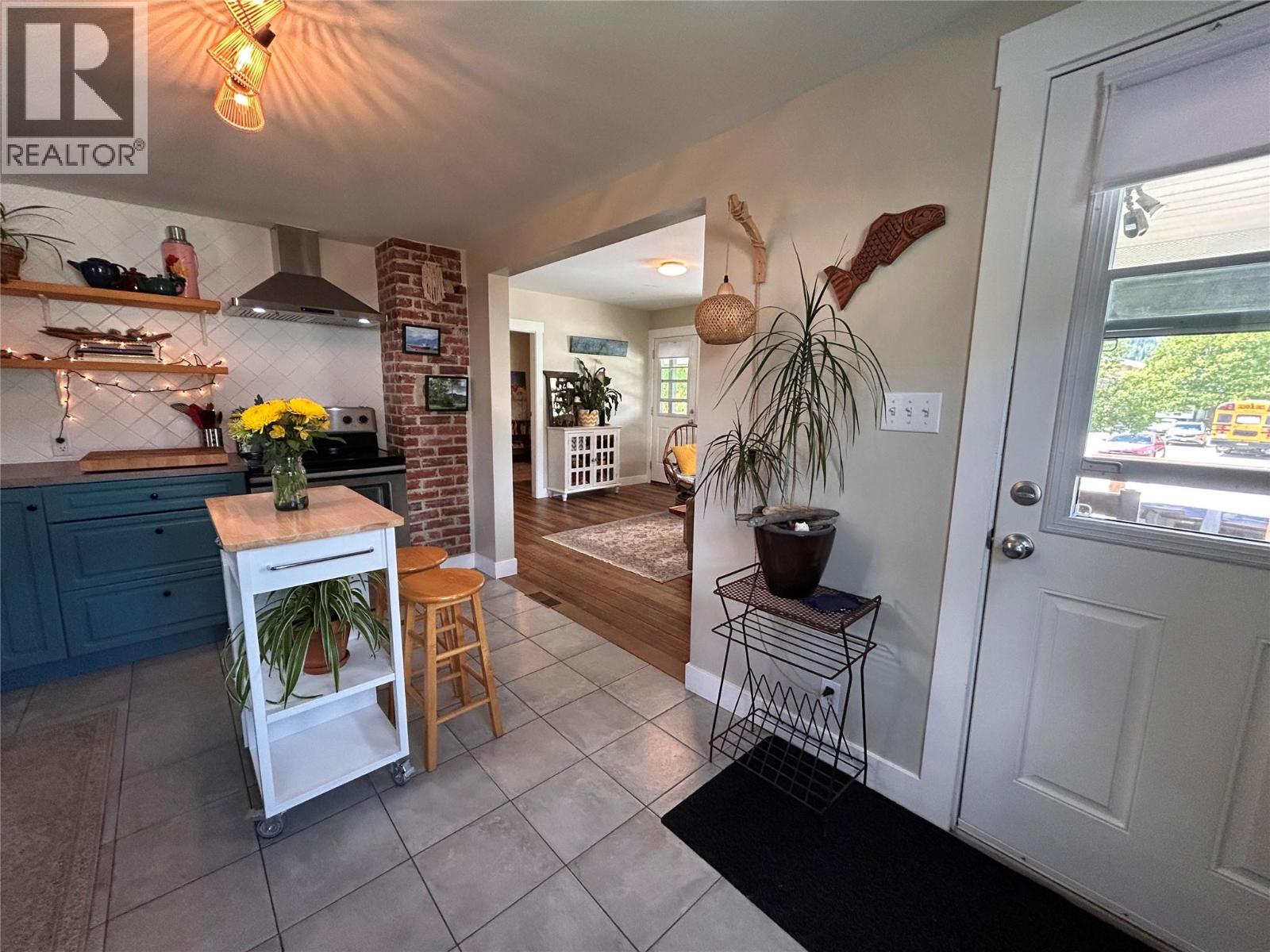 1350 Main Street, Trail