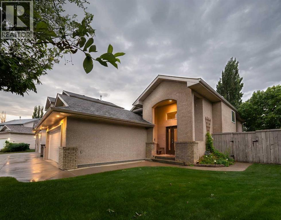 65 Heritage Circle W - 1