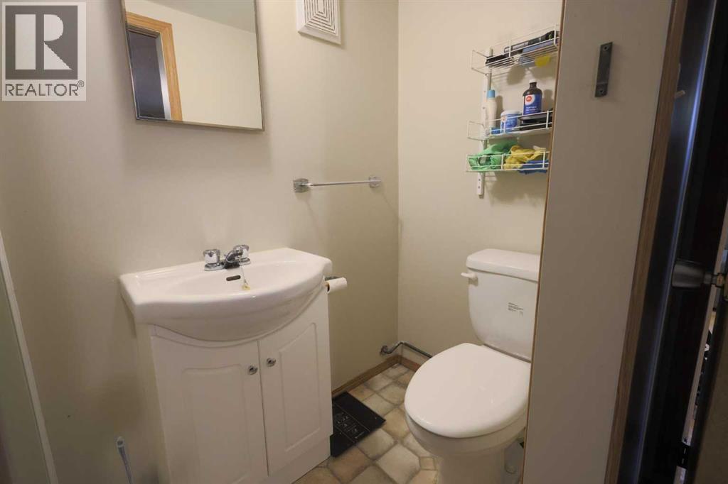 5424 51 Avenue - 27