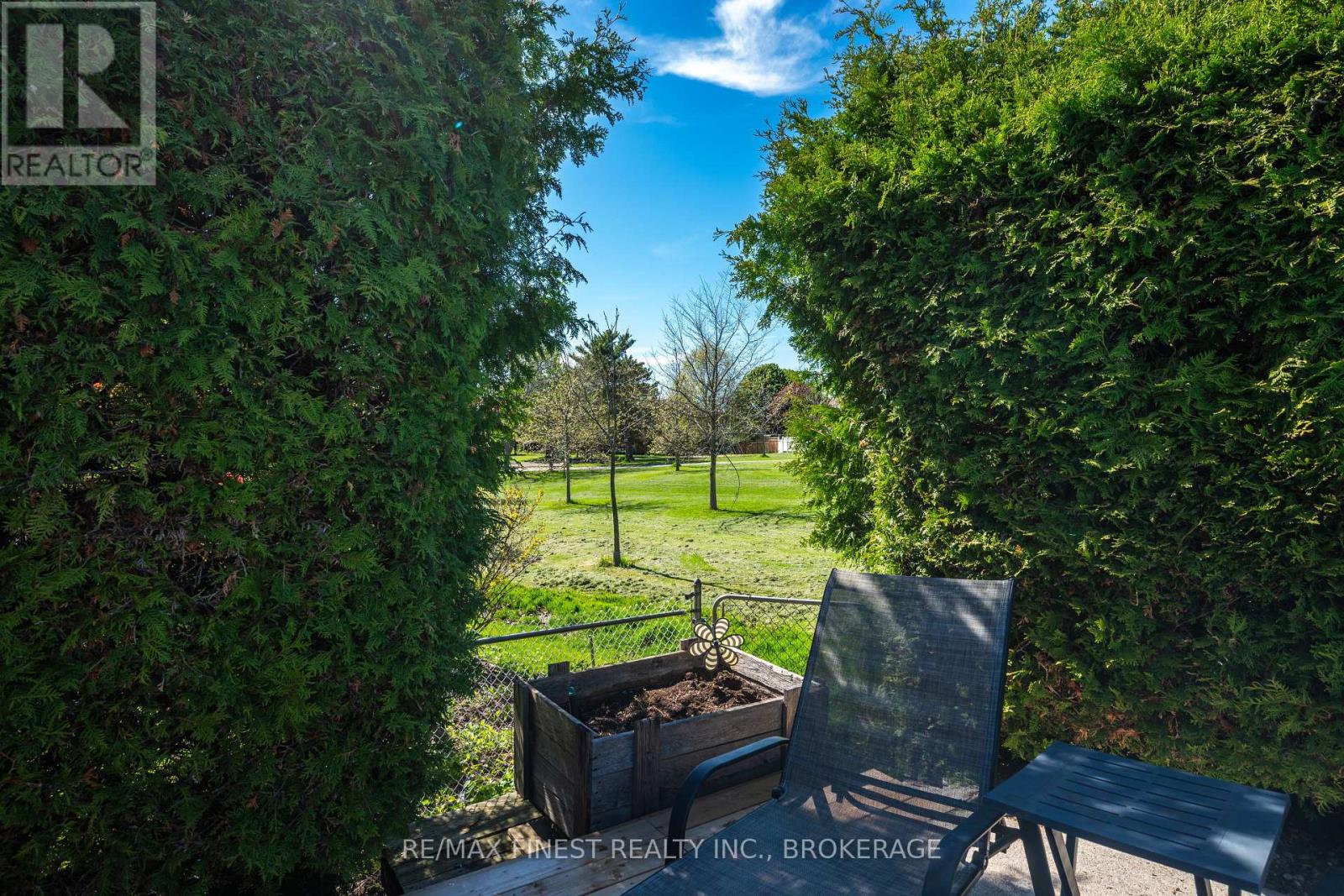 838 WOODSIDE DRIVE - 39