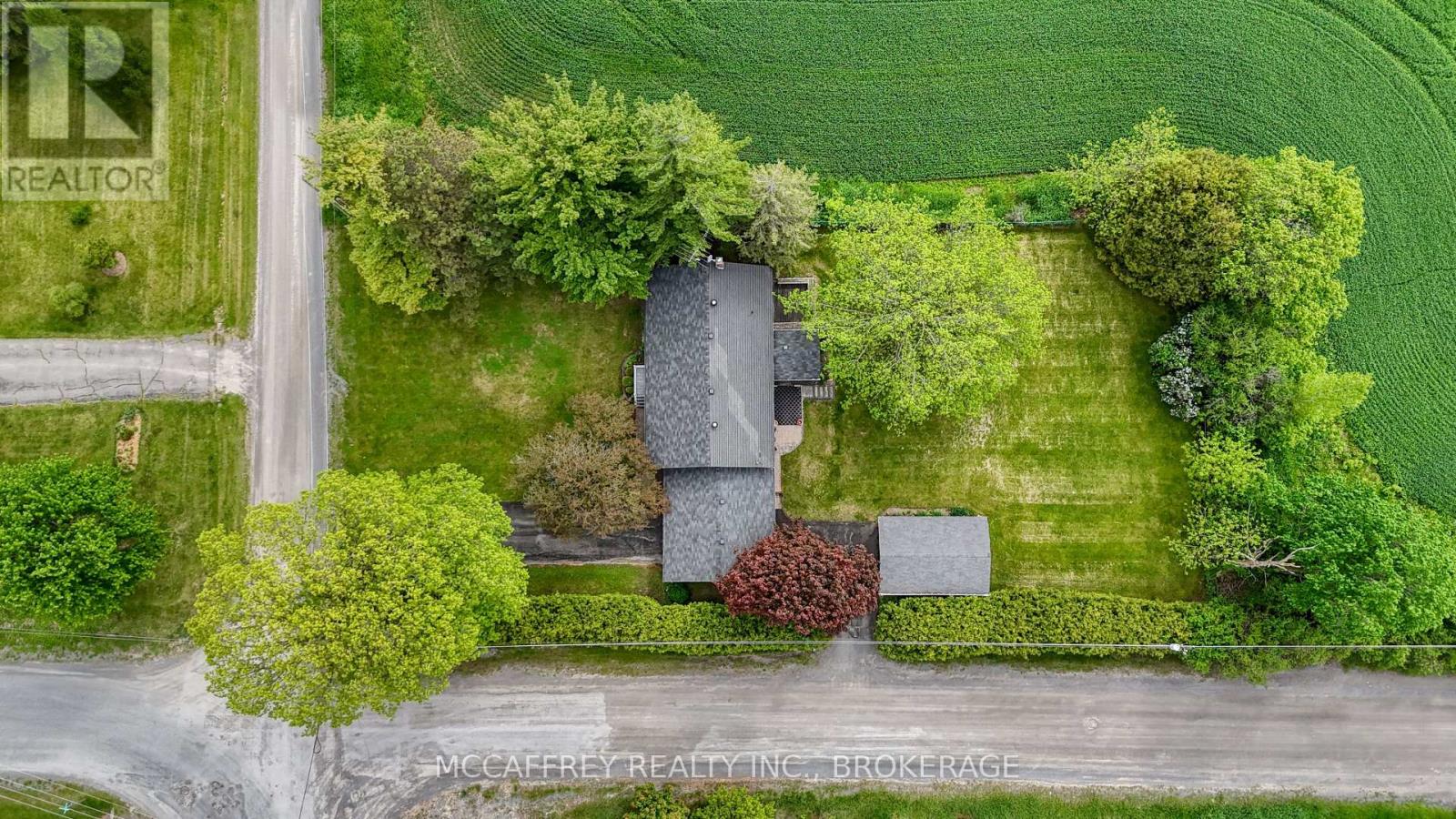 164 VANLUVEN ROAD - 42