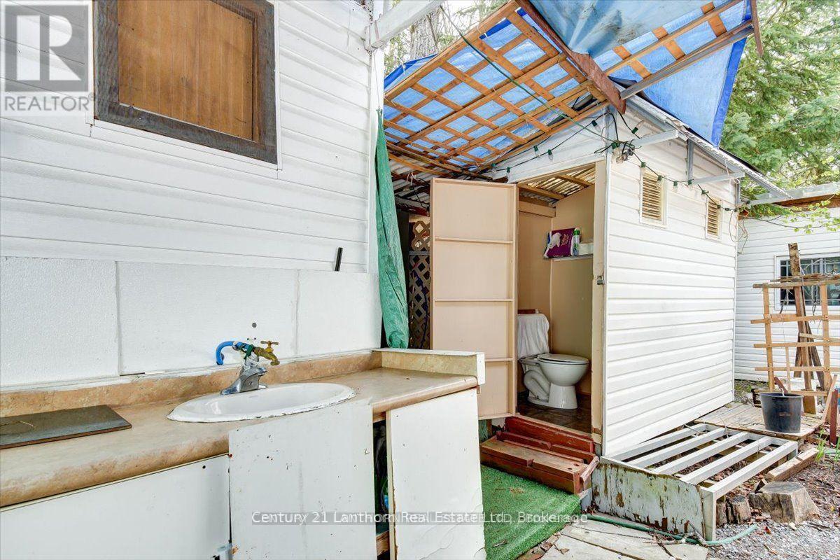 54 BEACH ROAD - 19