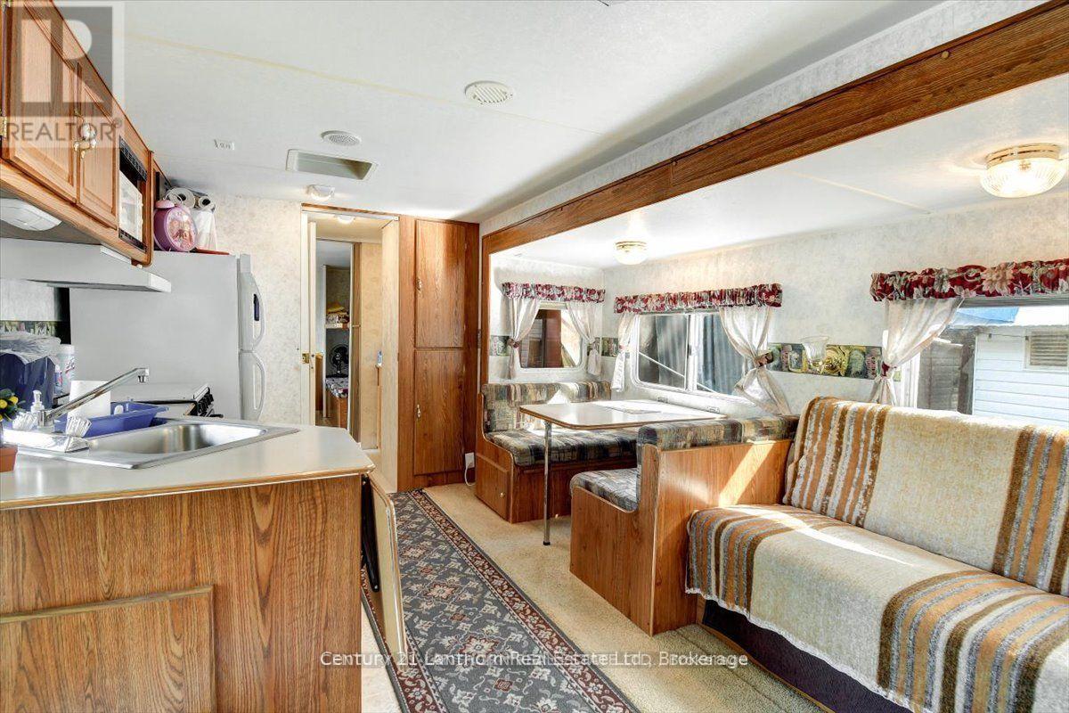 54 BEACH ROAD - 6