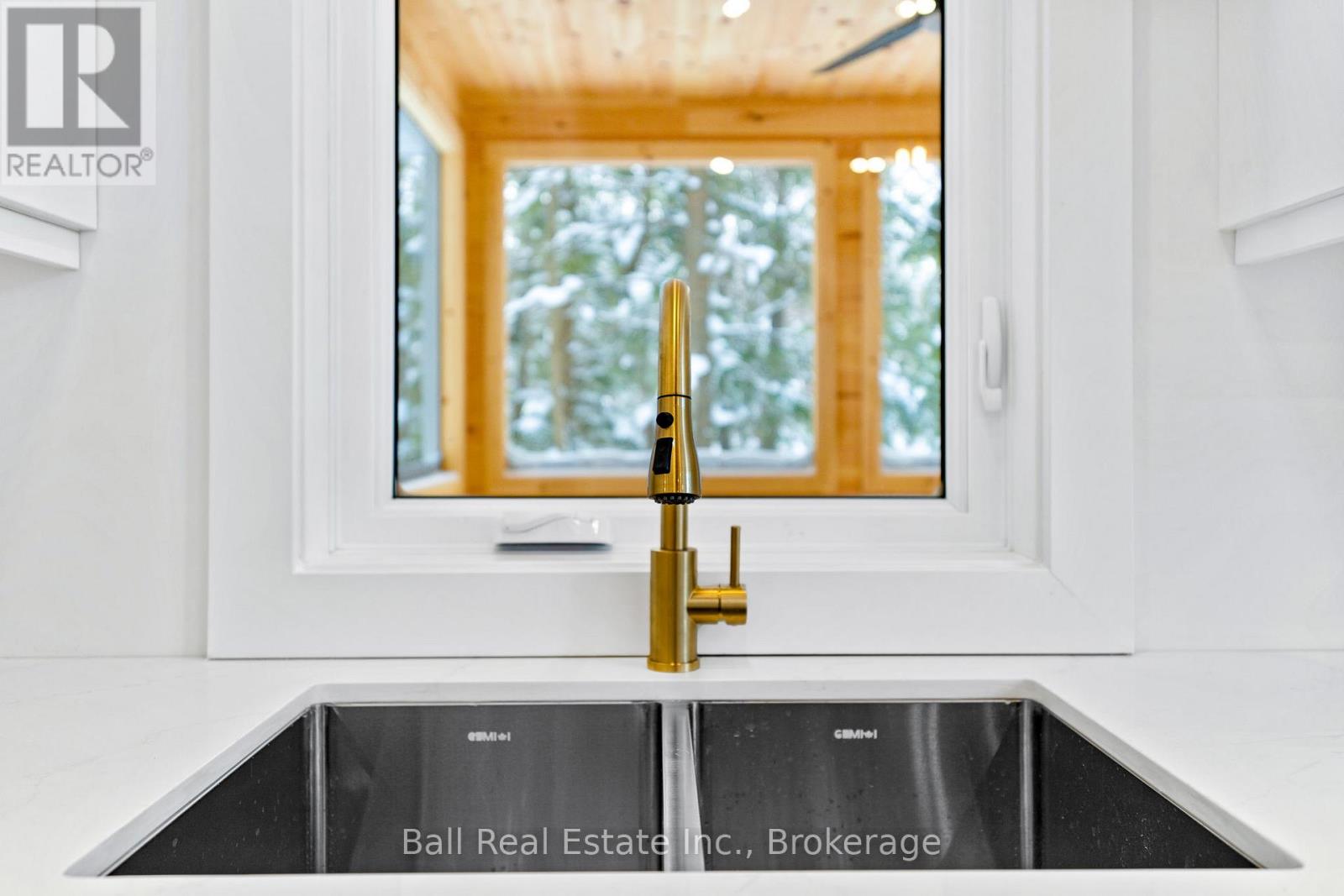 180 LAKEVIEW STREET - 12