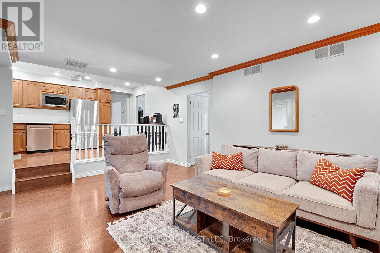 115 ACORN CRESCENT - 18