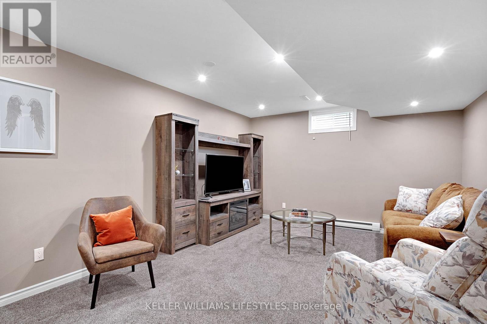 115 ACORN CRESCENT - 27
