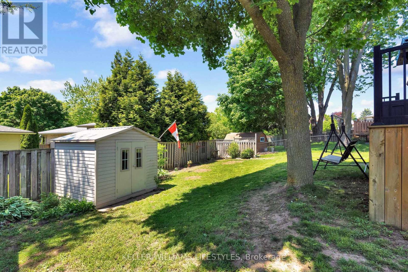 115 ACORN CRESCENT - 34