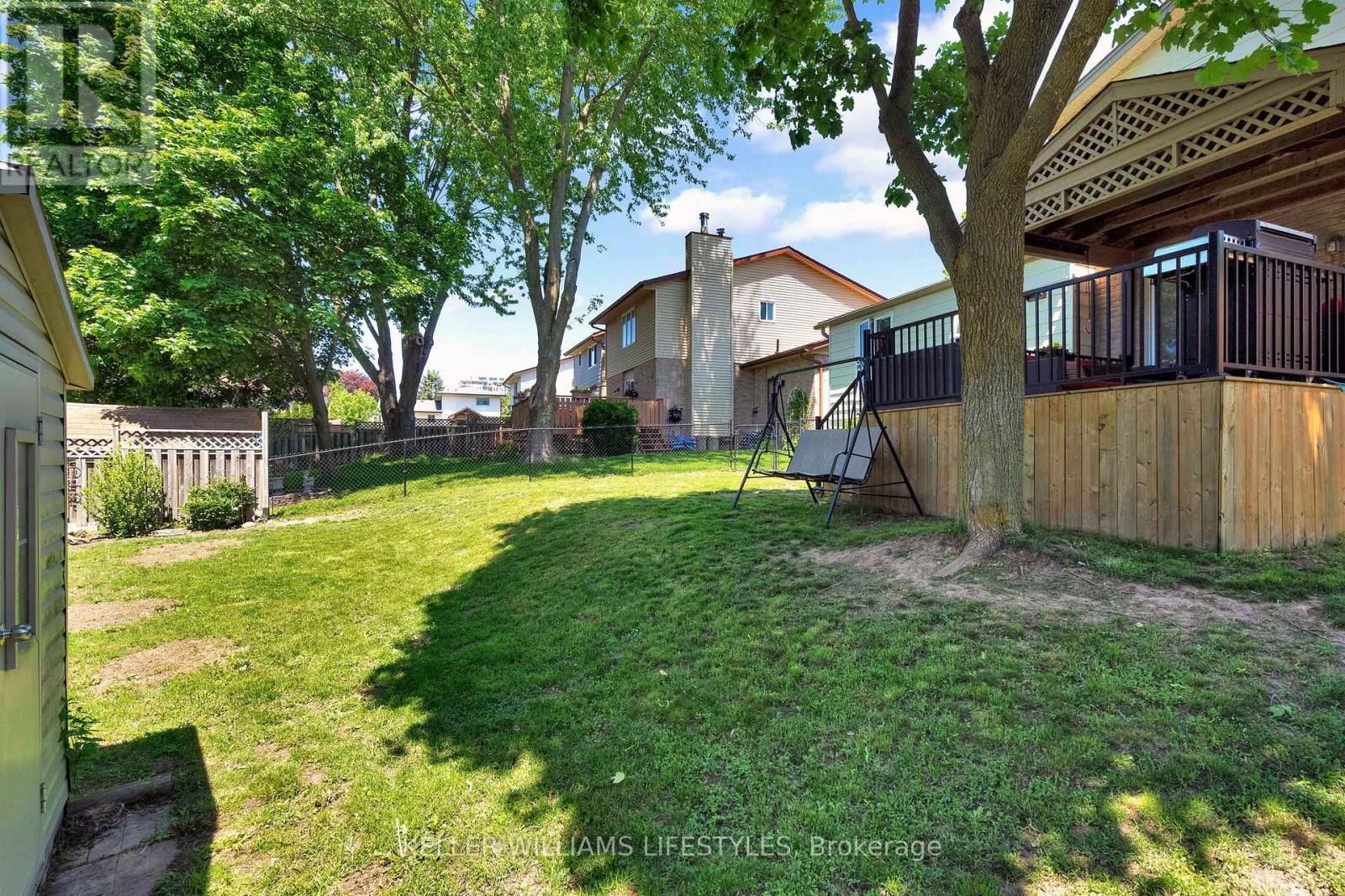 115 ACORN CRESCENT - 35