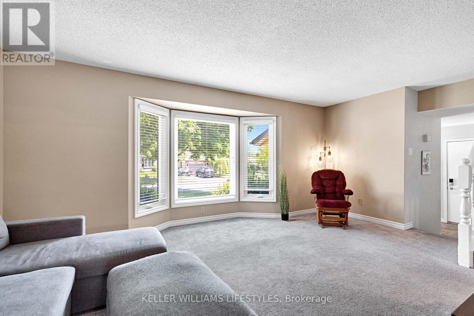 115 ACORN CRESCENT - 7