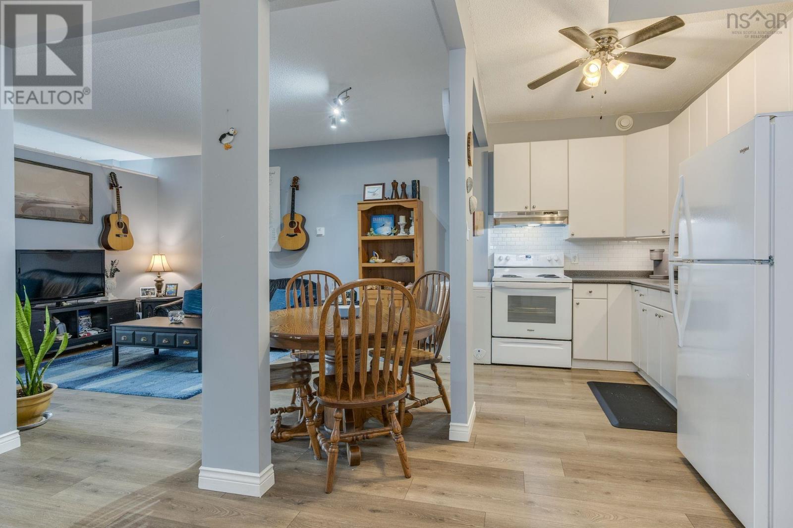 #304 6369 Coburg Road - 9
