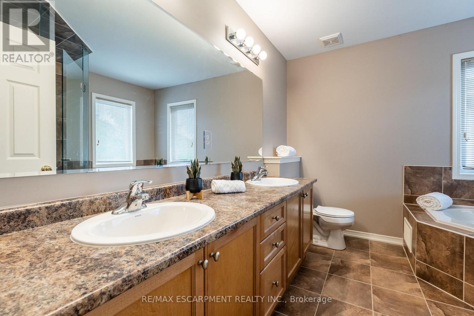 4670 HUFFMAN ROAD N - 23