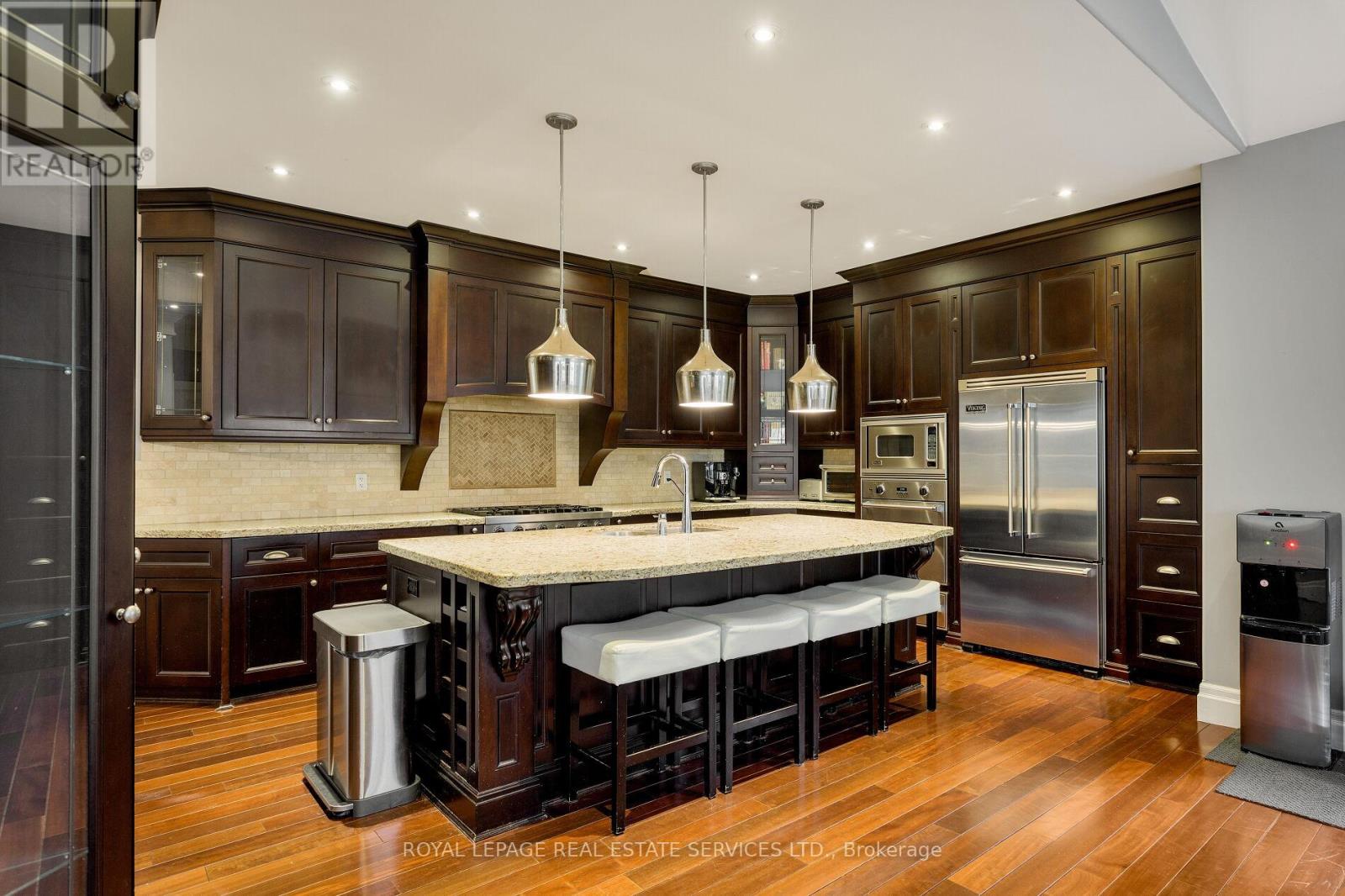 1387 WILLOWDOWN ROAD - 10