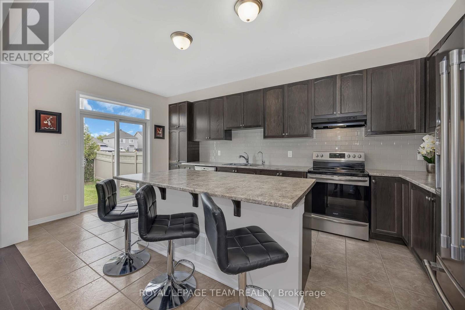 1851 GLENCREST ROAD - 13