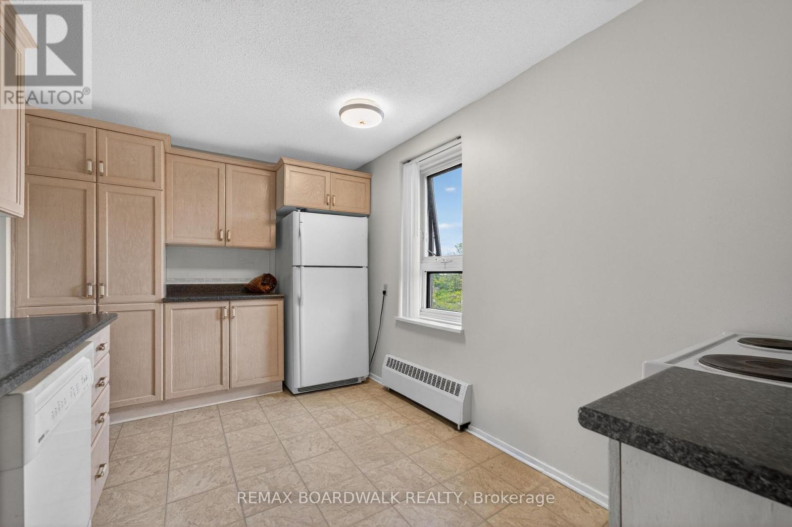 #308 1356 MEADOWLANDS DRIVE E - 13