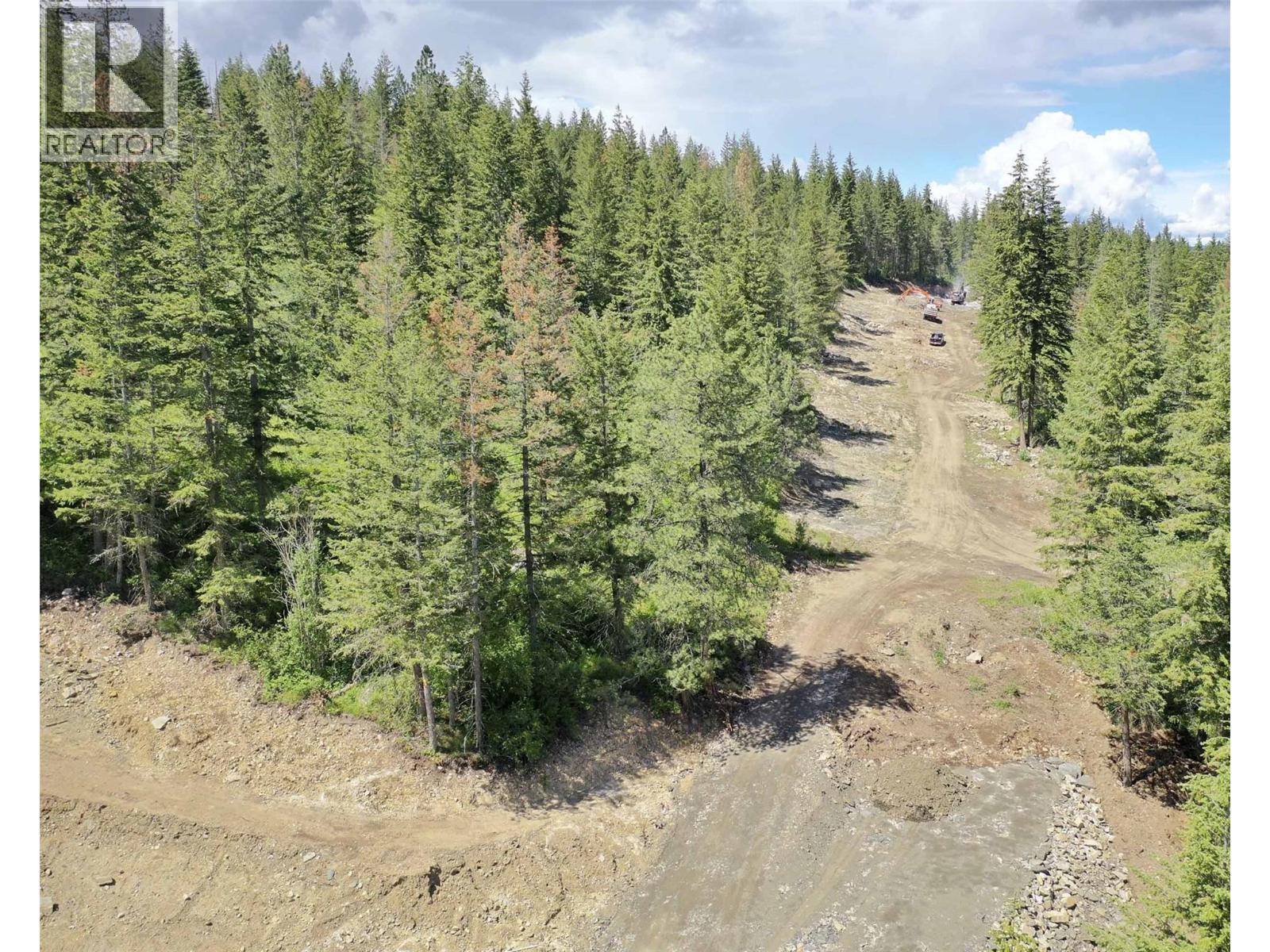  201 Crooked Pine Road, Enderby