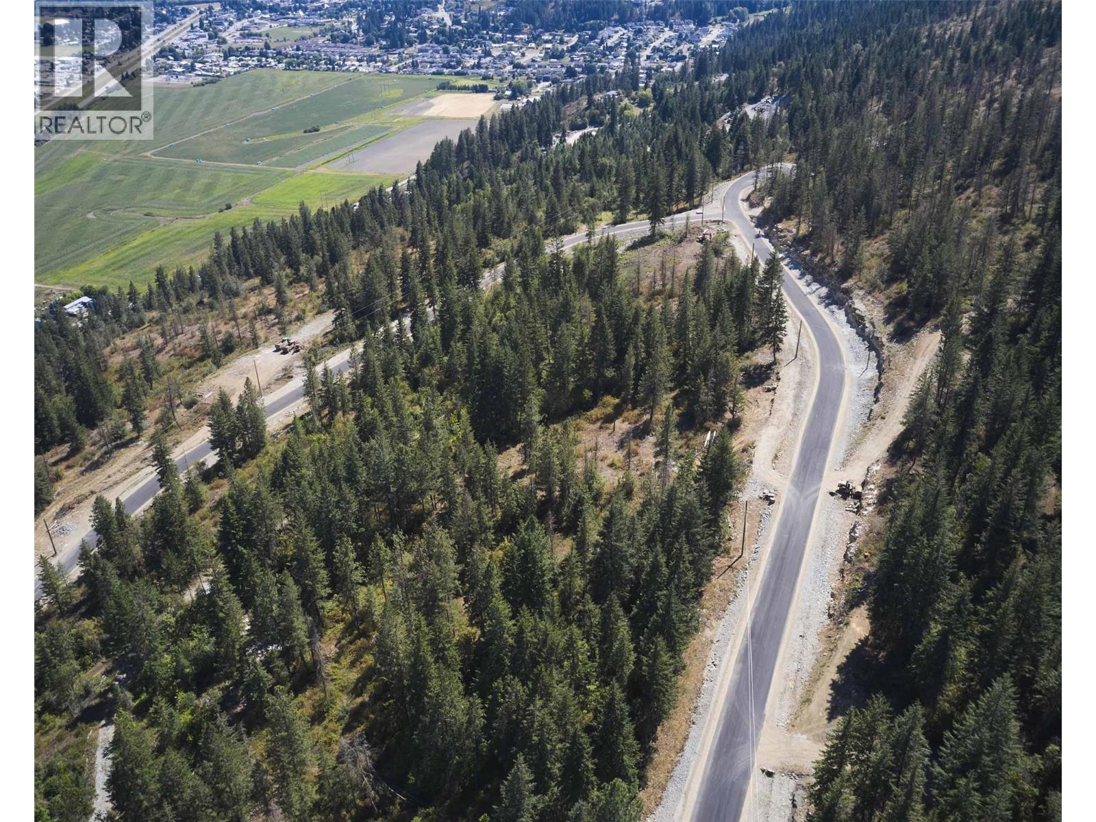  201 Crooked Pine Road, Enderby