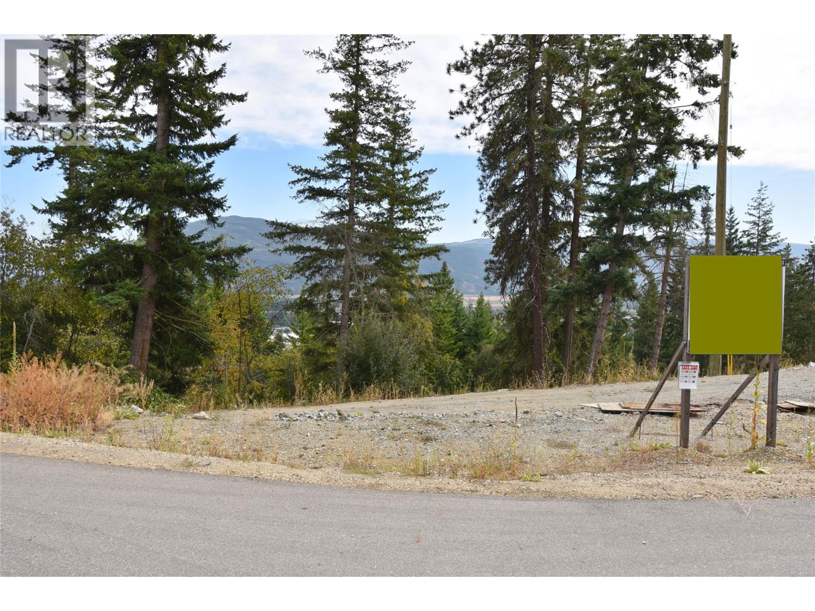  201 Crooked Pine Road, Enderby