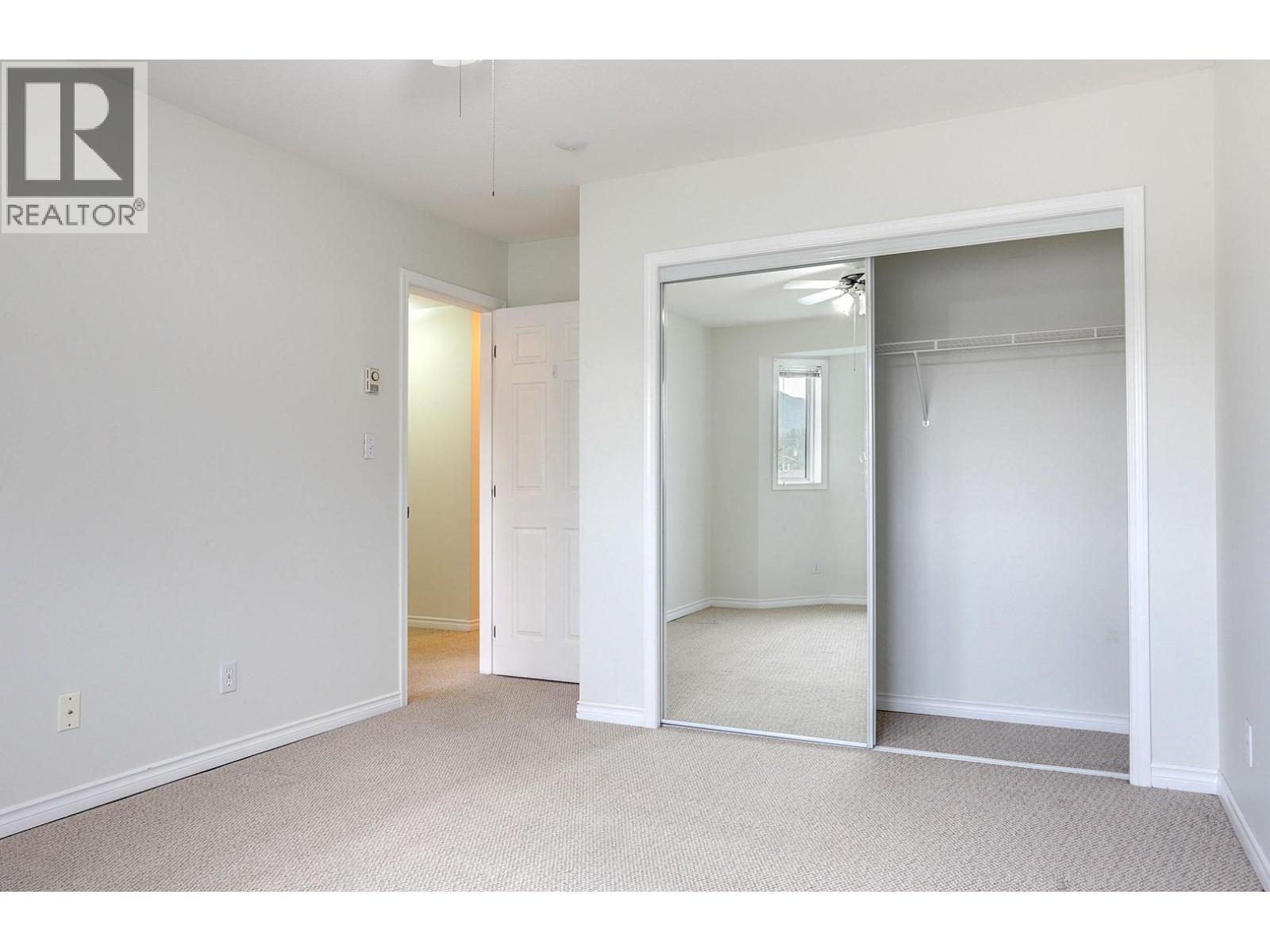 #212 211 Kildonan Avenue - 13
