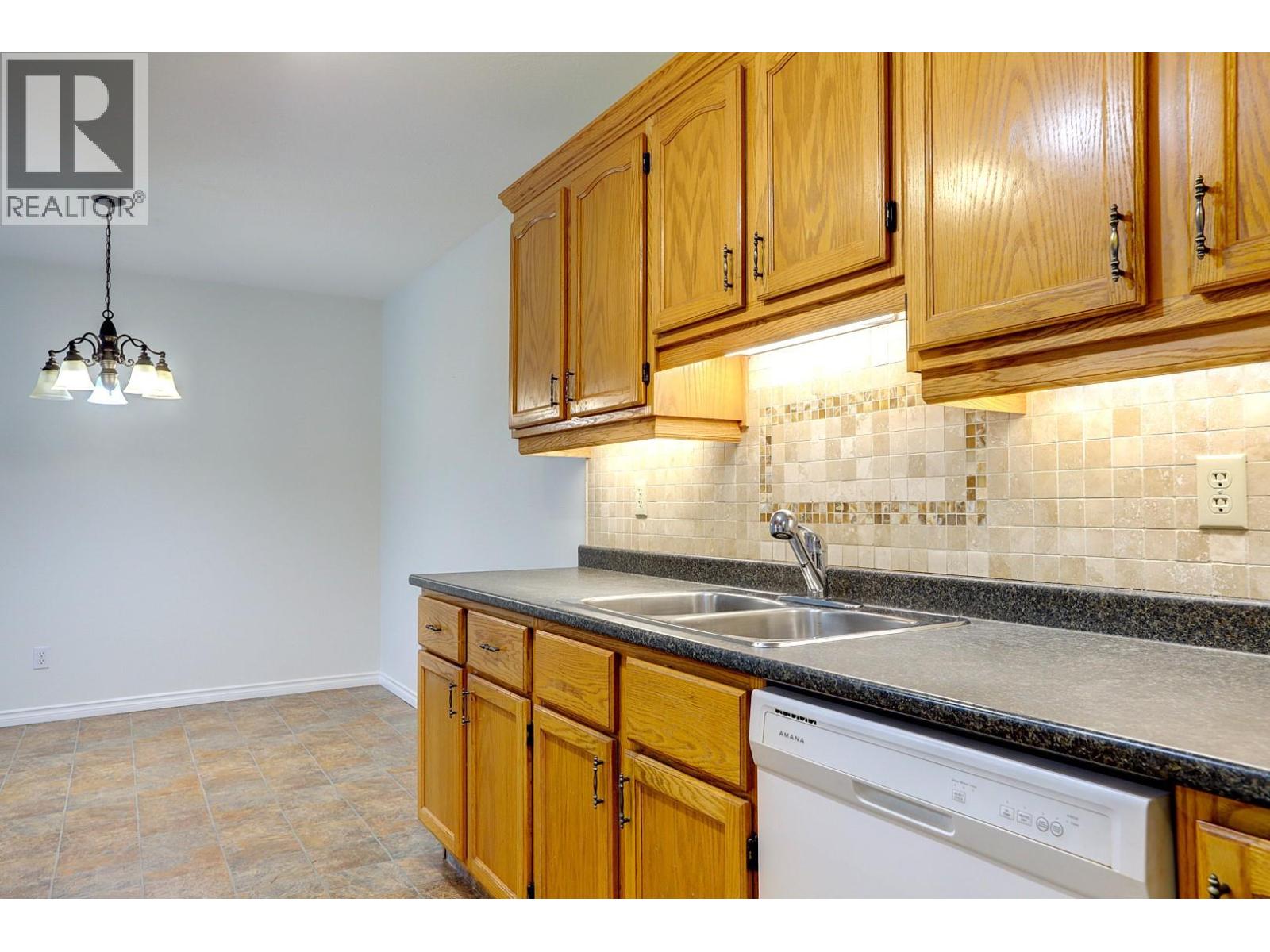 #212 211 Kildonan Avenue - 5