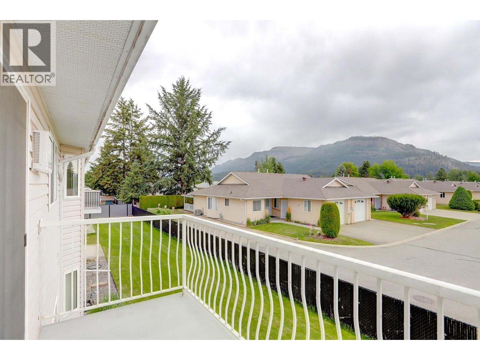 #212 211 Kildonan Avenue - 10