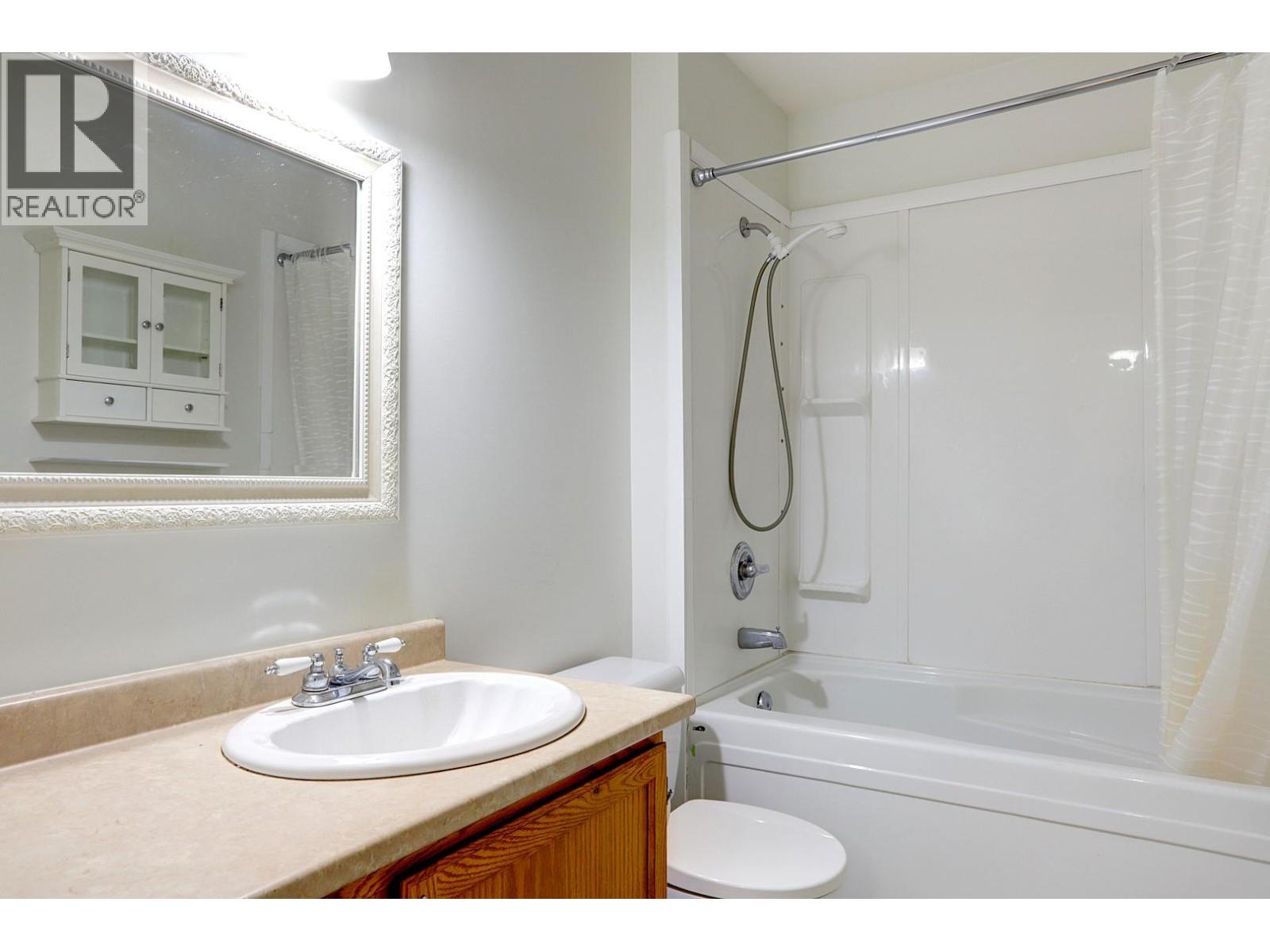 #212 211 Kildonan Avenue - 15